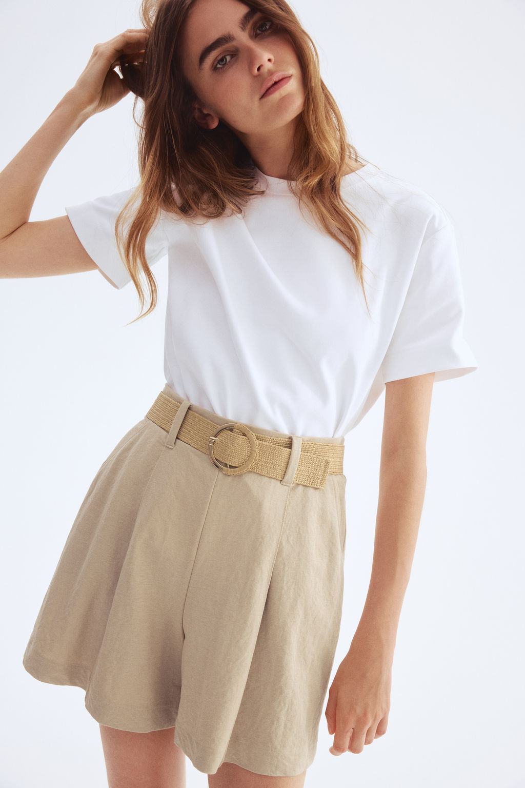 Pantal?n corto en piqu? con cintur?n - H&m фото 3