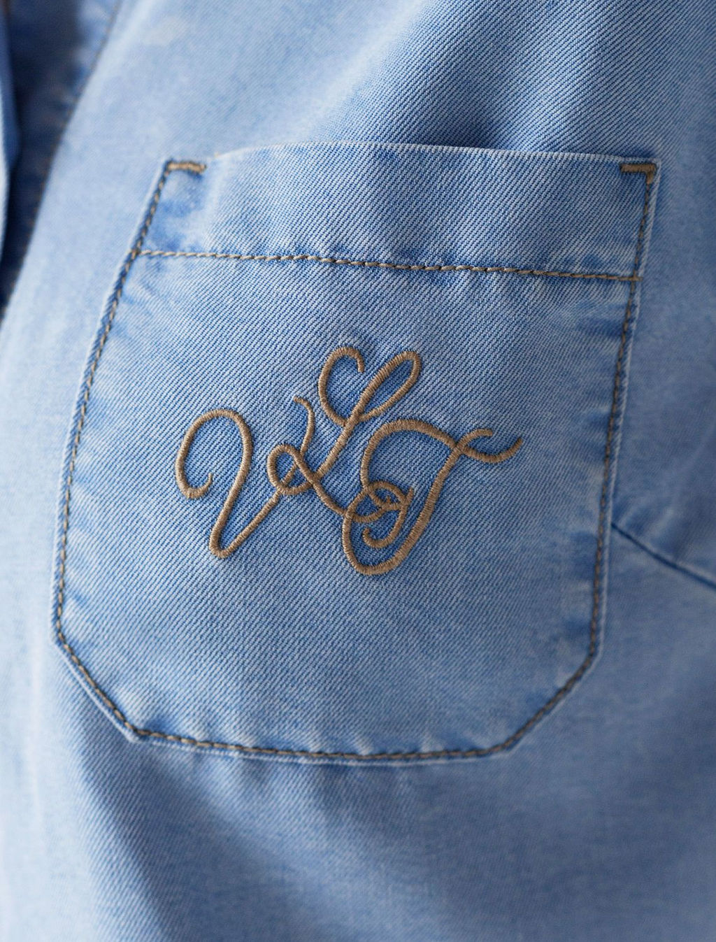 Укороченная блузка с коротким рукавом из джинсового лиоцелла - Vilatte фото 2