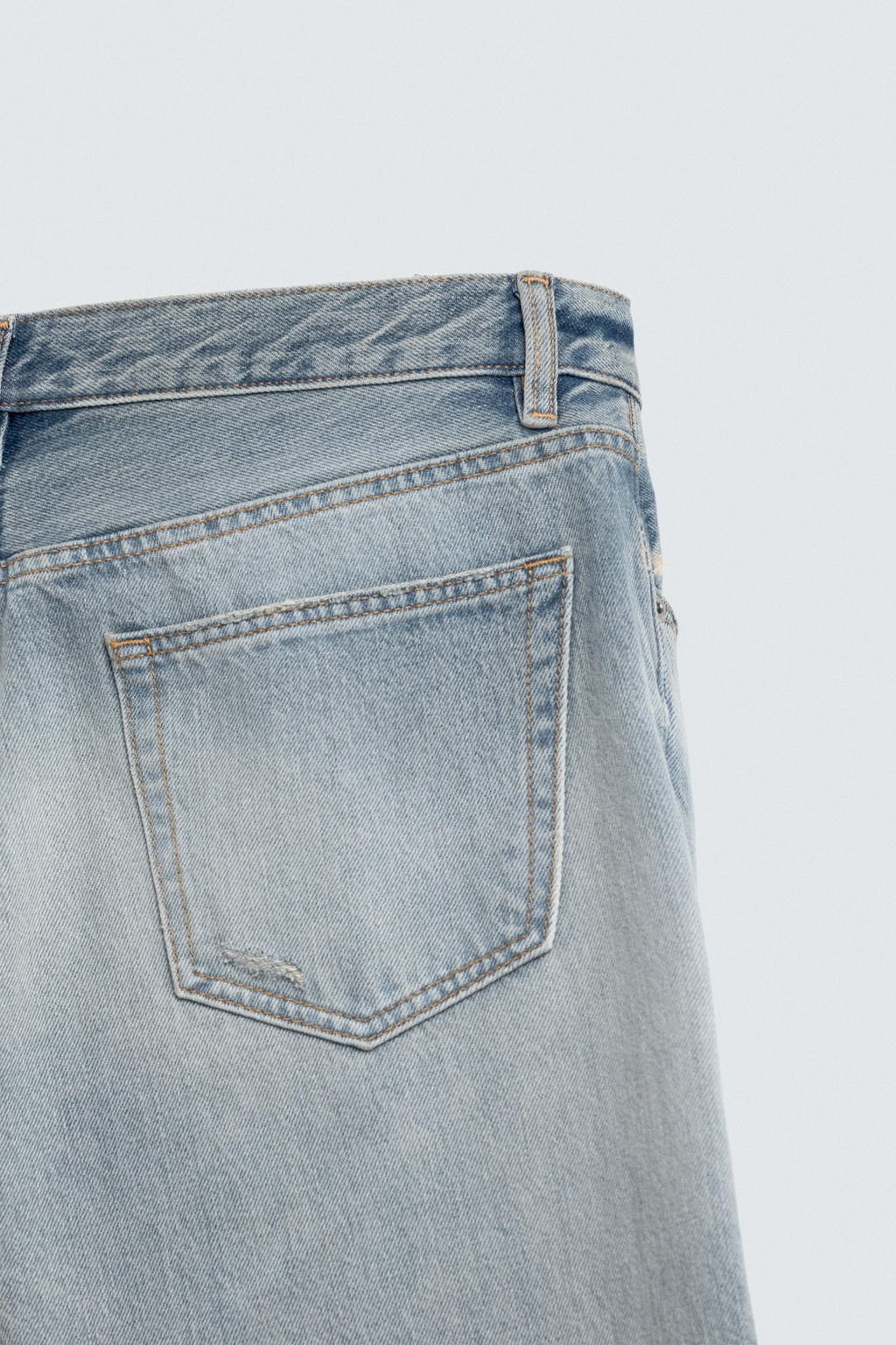 JEANS STRAIGHT FIT / Azul / Acero