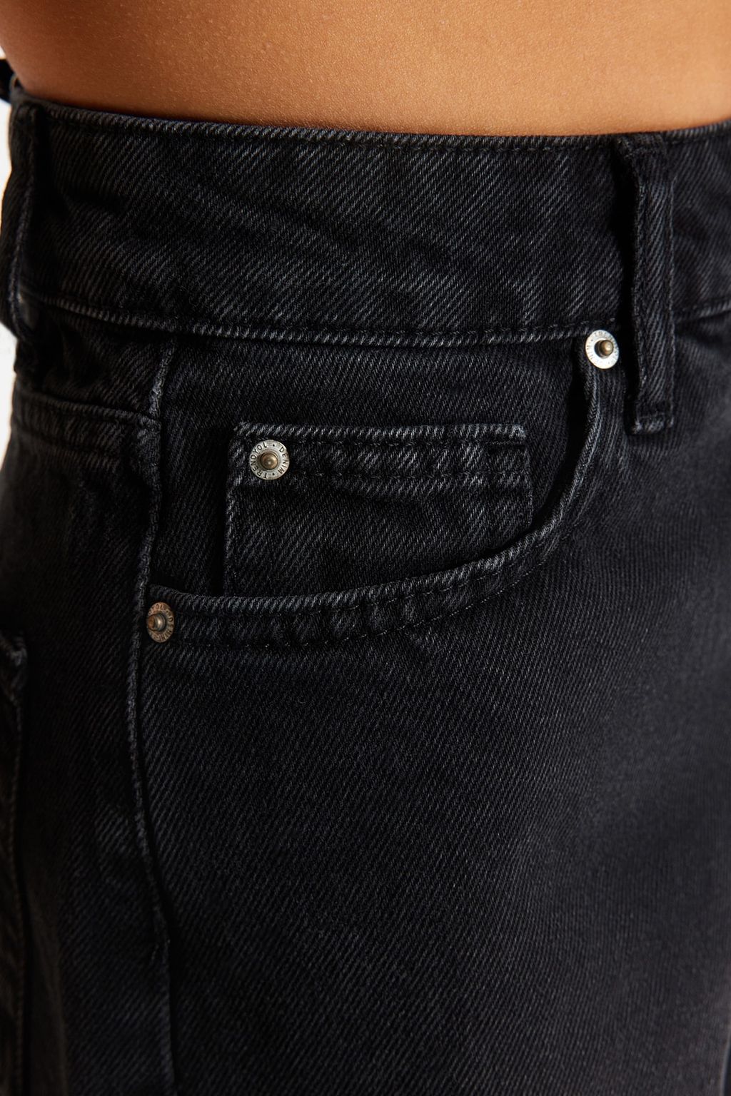 Siyah Yuksek Bel City Boy Denim Sort TWOSS23SR00199