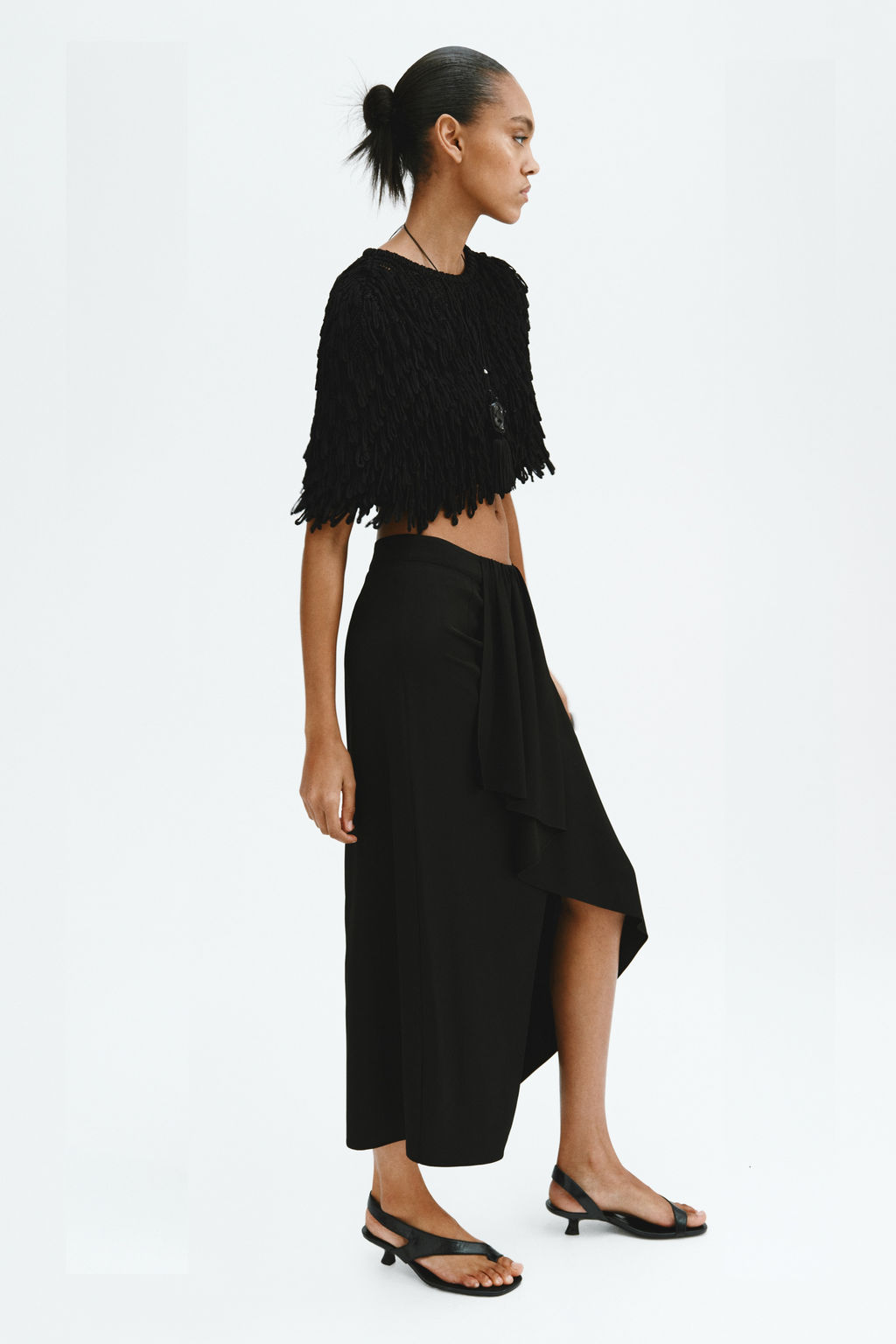 Falda asim?trica con panel drapeado - H&m фото 5