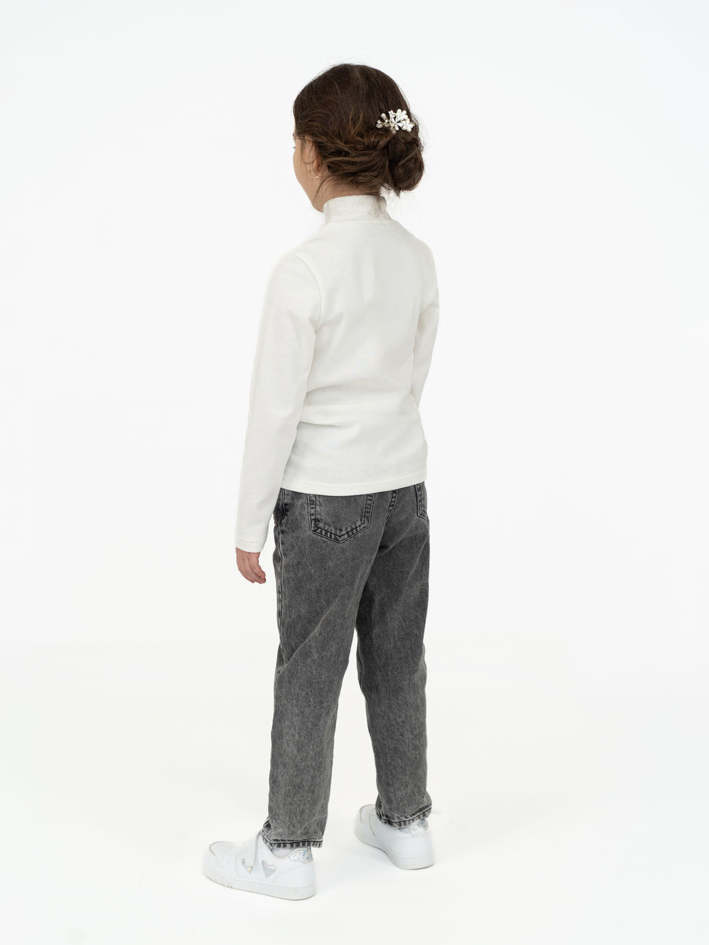 Джемперводолазка молочная