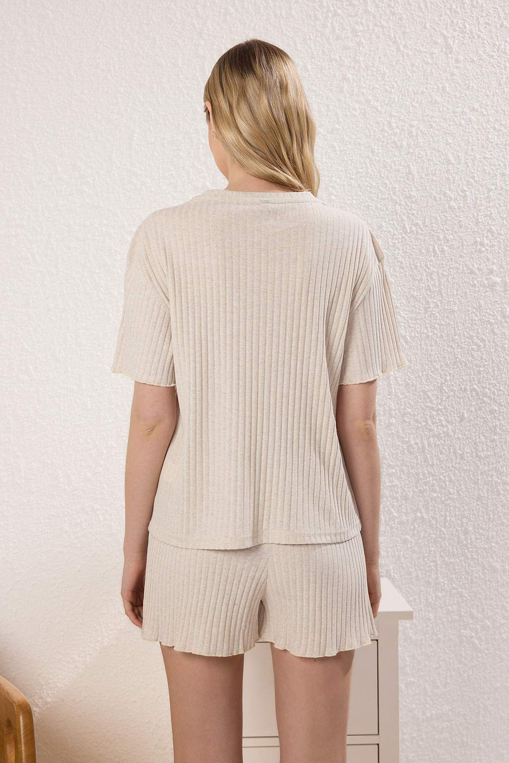 Trendyolmilla Bordo Slogan ve Kalp Nak?sl? Fitilli Sortlu Orme Pijama Tak?m? THMSS25PT00402 фото 14