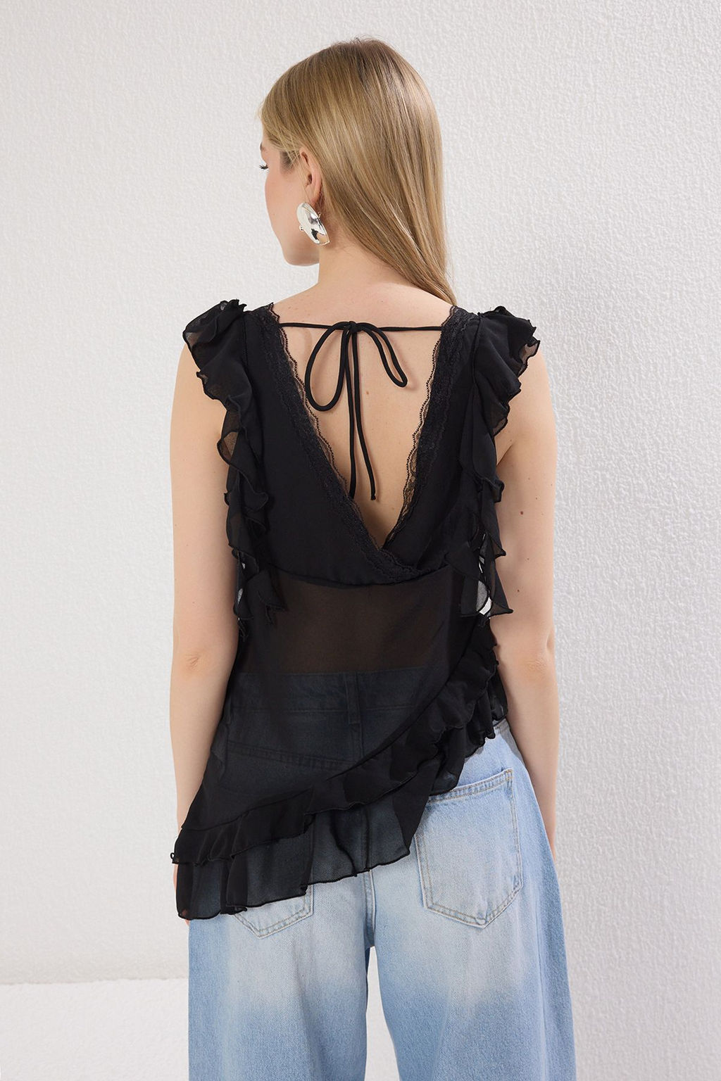 Siyah Sifon Transparan Dantelli F?rf?rl? Dokuma Bluz TWOSS25BZ00418 - Trendyolmilla фото 5