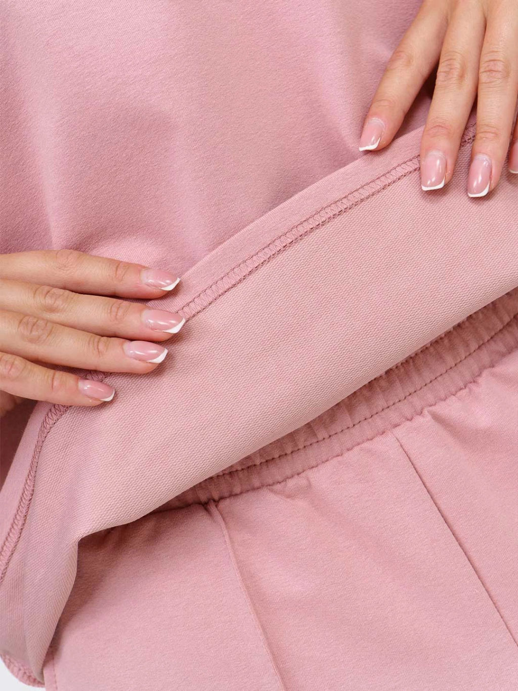 Костюм женский, цвет розовый