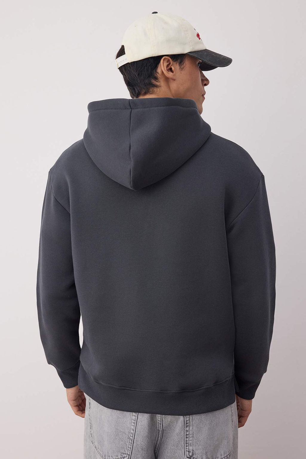 Antrasit Oversize/Genis Kesim Fermuarl? Kapusonlu Ici Polarl? Basic Sweatshirt TMNAW25SW00050