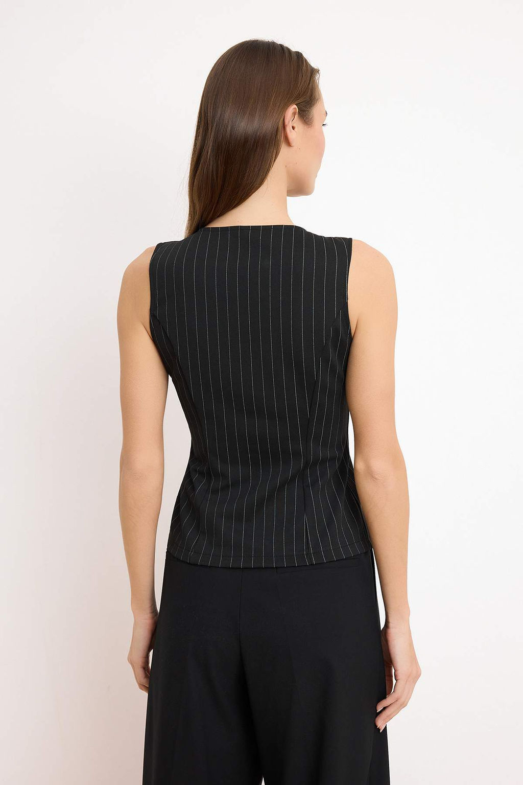 Siyah Cizgili Regular/Normal Boy V Yaka Dugmeli Esnek Orme Yelek TWOAW25YE00091