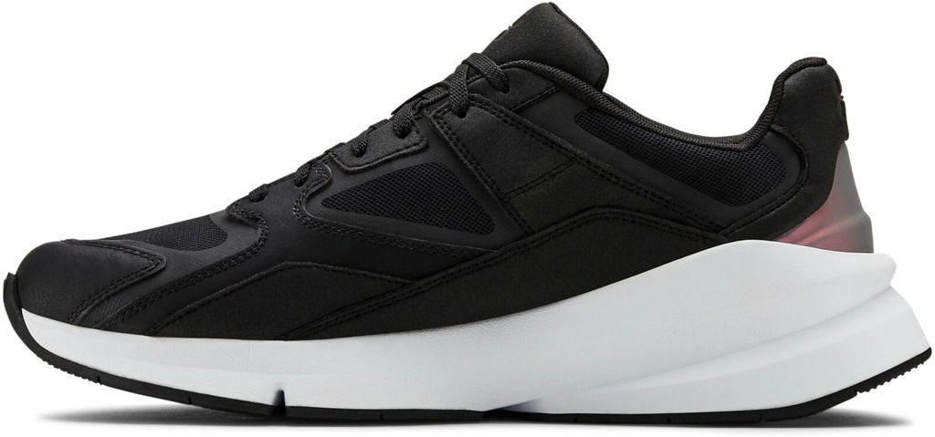 Кроссовки взрослые