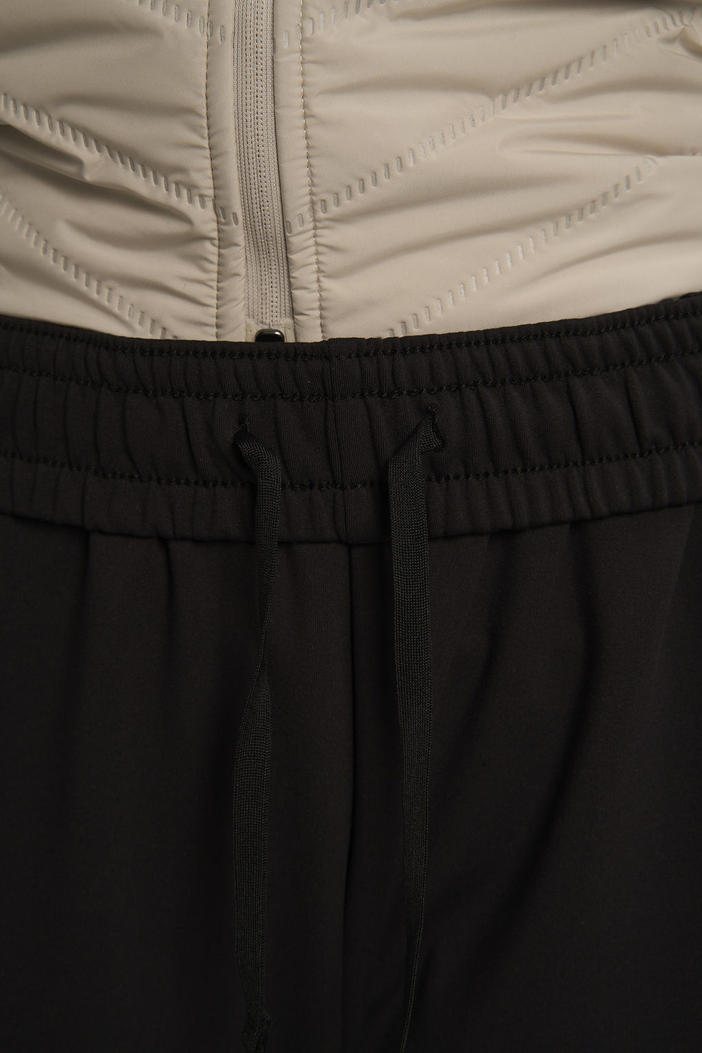 Брюки трикотажные утепленные Черный ANTA RUNNING Knit Track Pants