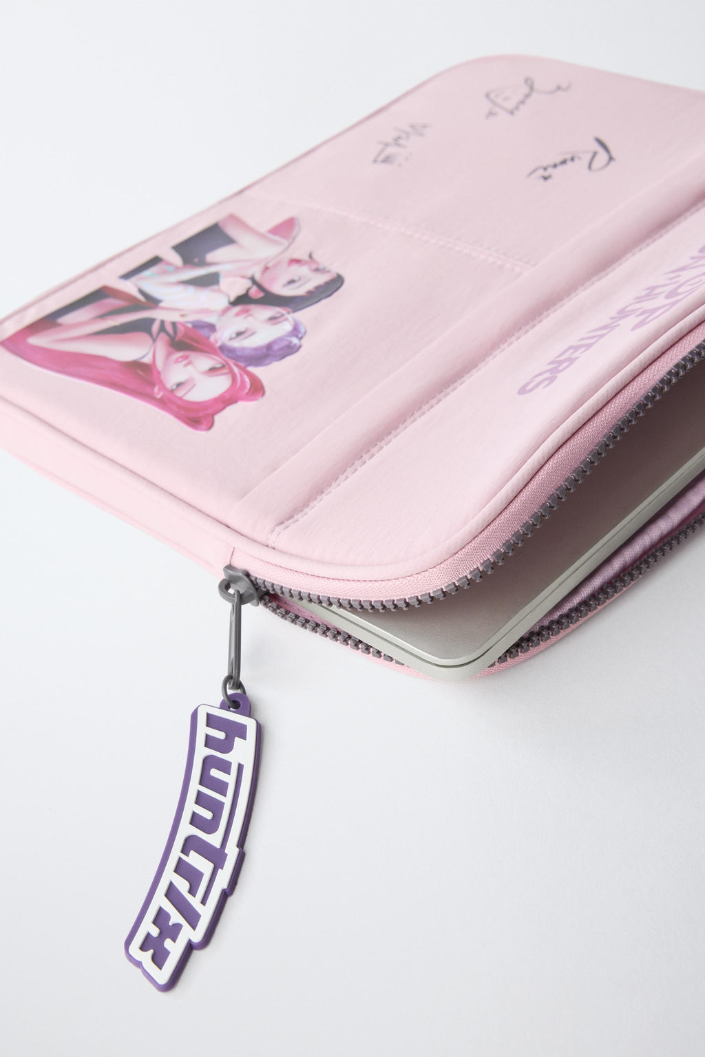 PORTA TABLET KPOP DEMON HUNTERS NETFLIX / Rosa - Zara фото 4