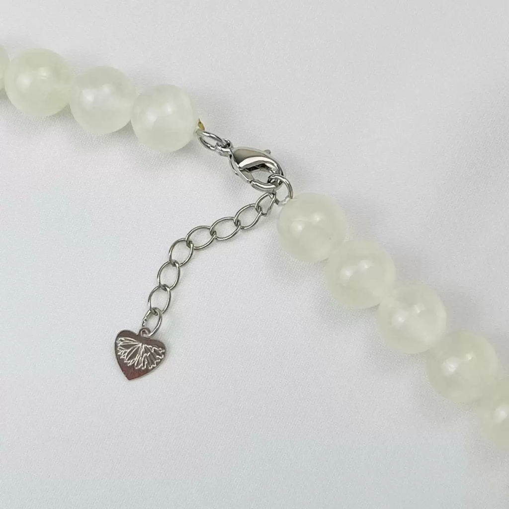 Колье из Селенита