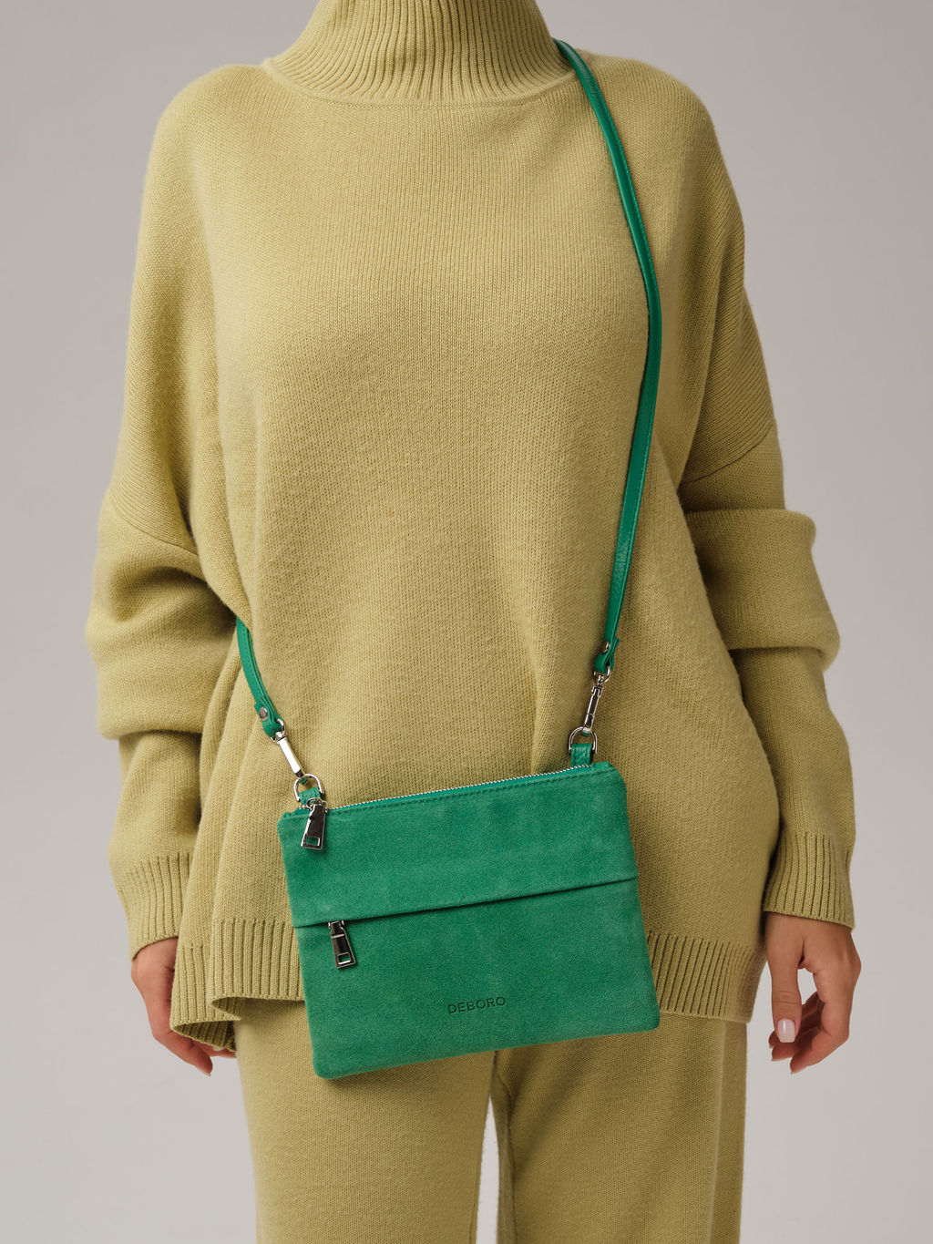 Замшевая сумка Deboro 3017 зеленый изумруд