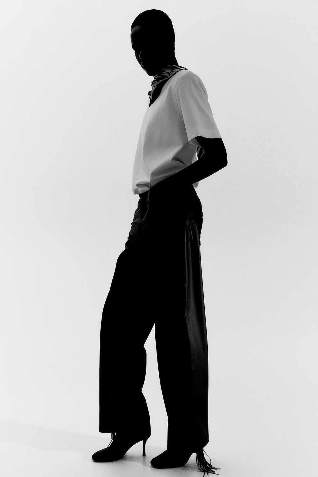 Pantalon revestido con flecos - H&m фото 4