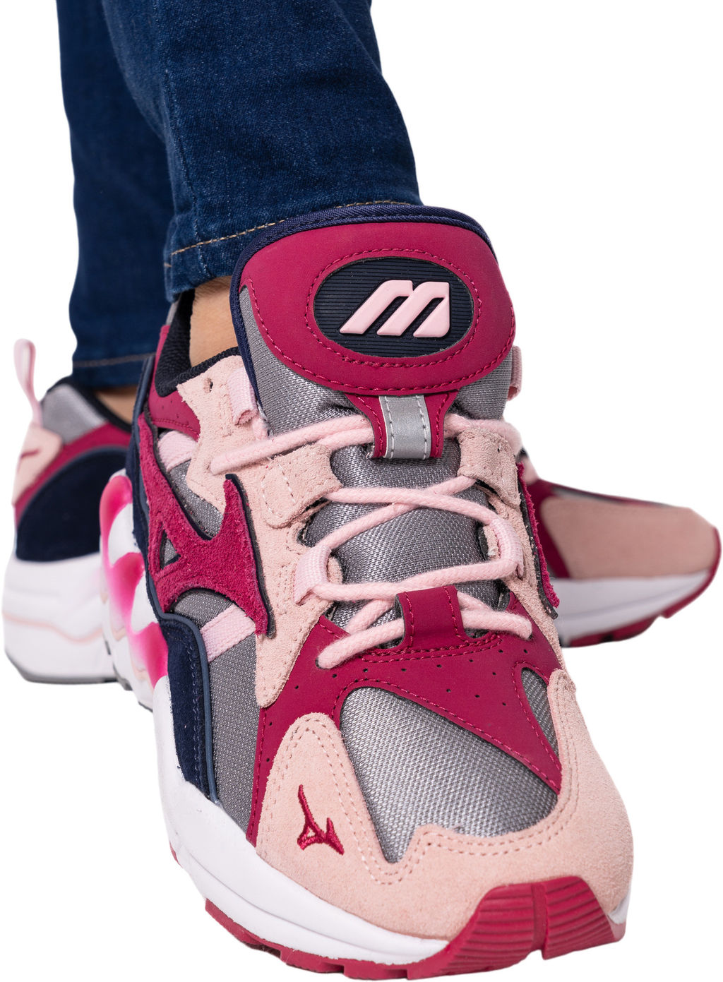 Кроссовки взрослые