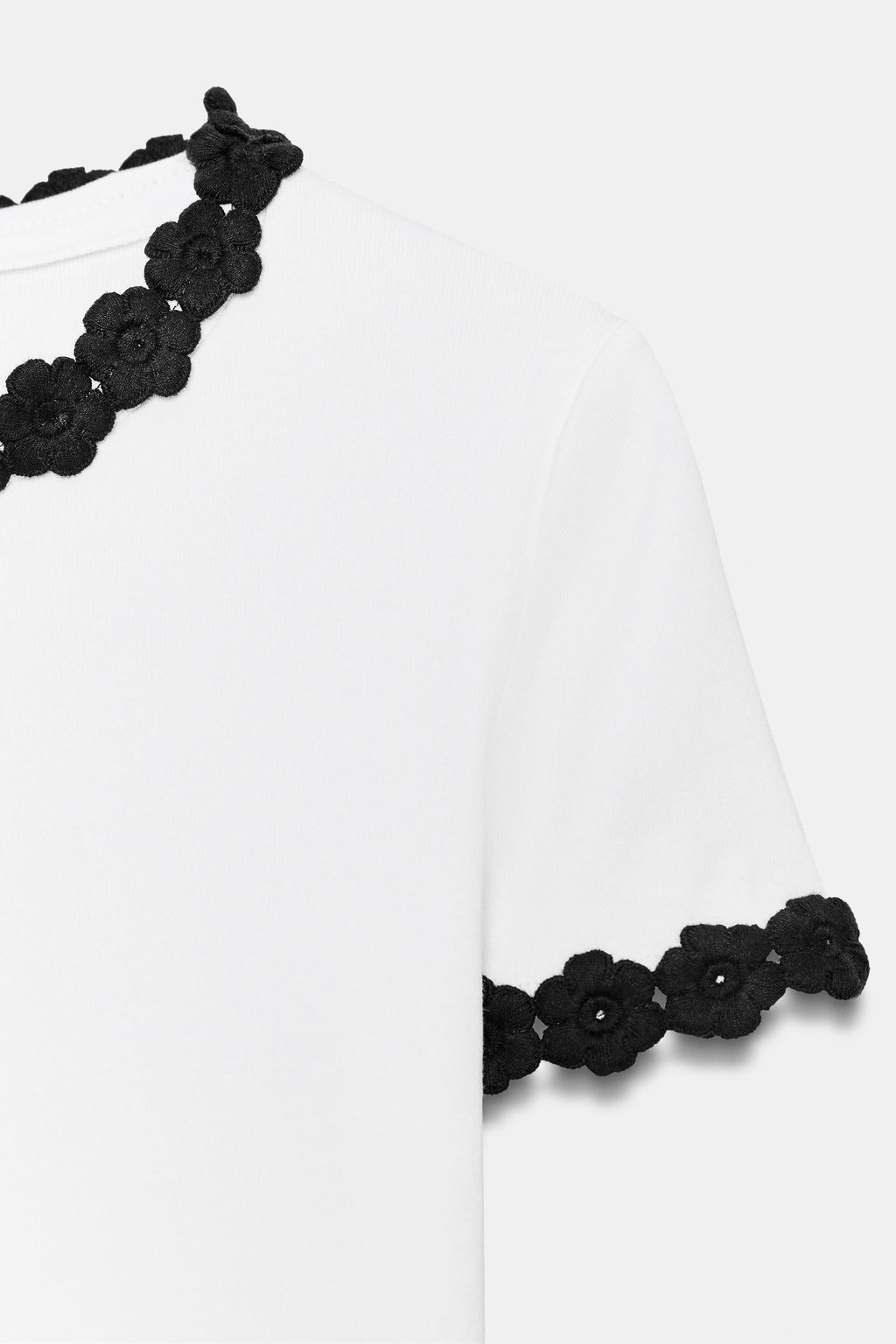 FLOWER DETAIL T-SHIRT - Zara фото 7
