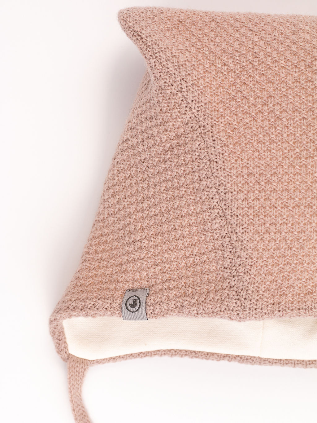 Шапка весенняя/осенняя вязаная (Нюд) КОШКА ЭНИ - Jumbi фото 2