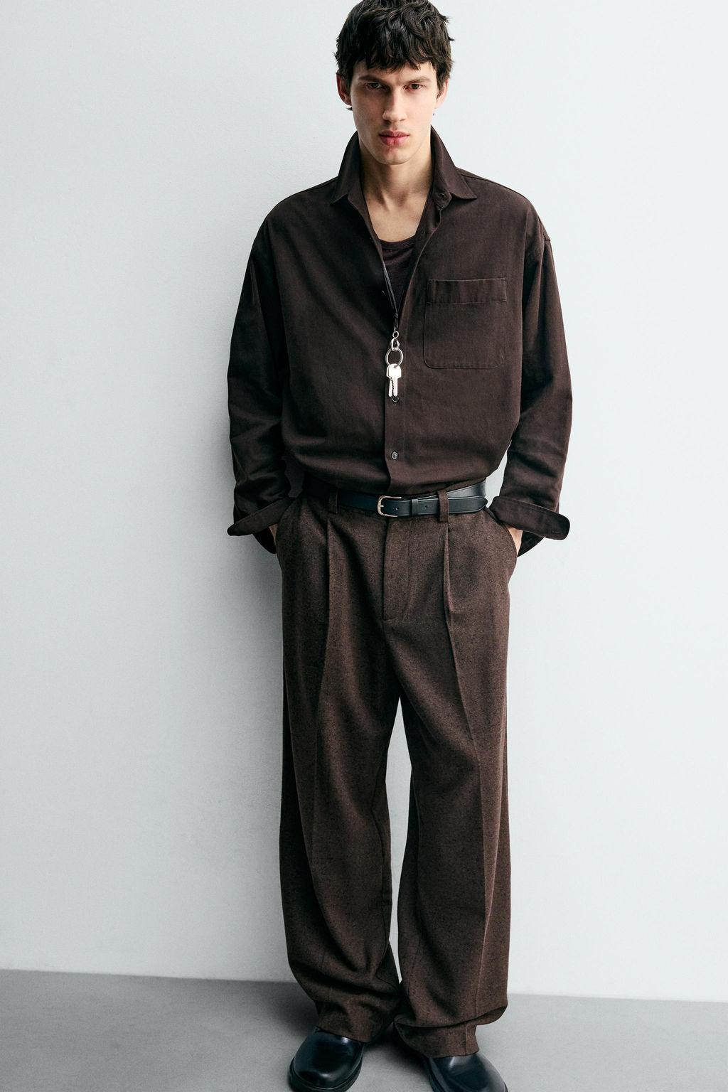 PLEATED TROUSERS WITH BUTTONS - Zara фото 5