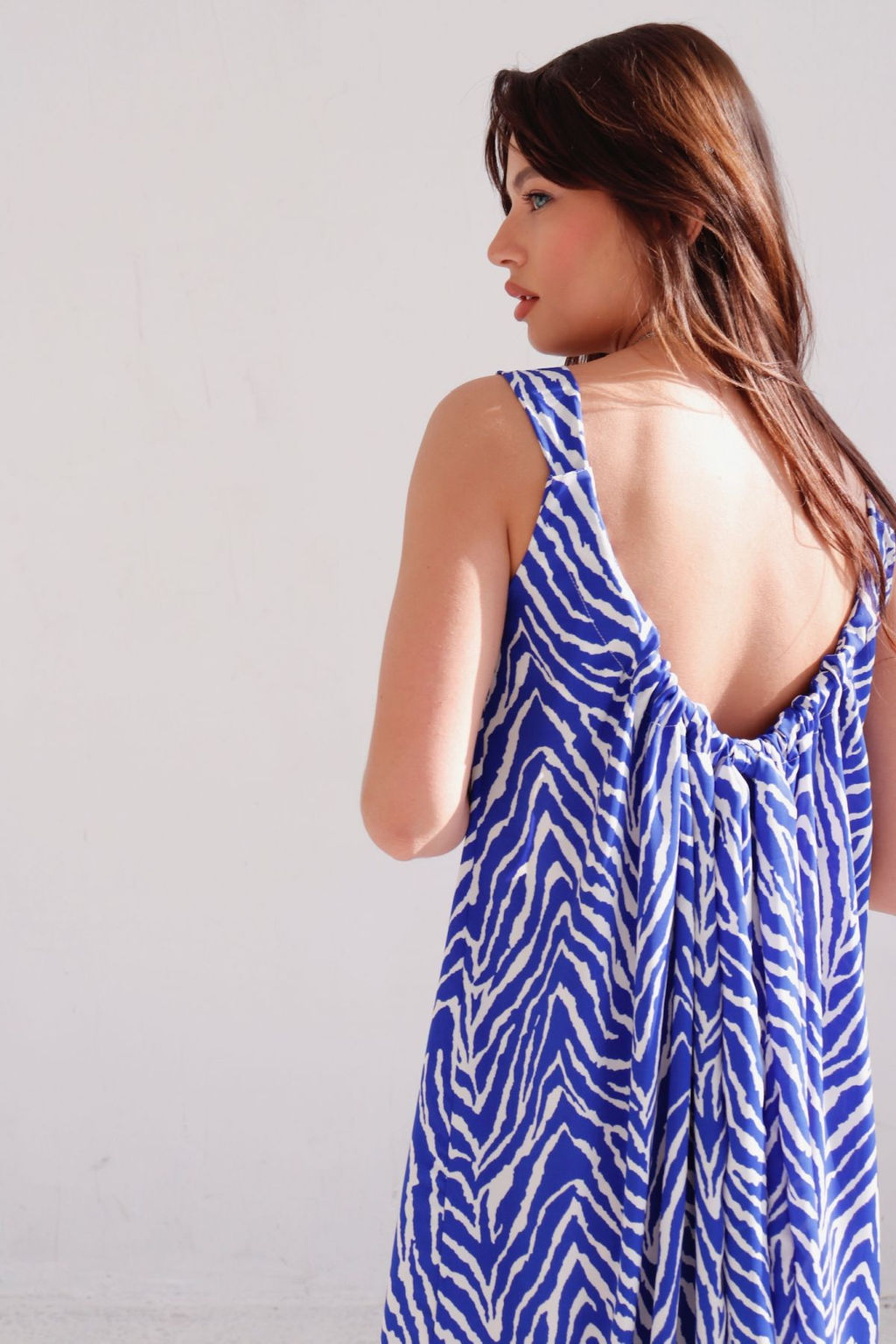 9413 Платье Мальдивы для пляжа и фотосъёмки сине-белое (остаток: 42-44) - Martichelli фото 11