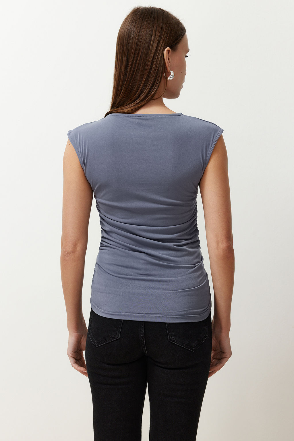 Gri Fitted/Vucuda Oturan Buzgulu Esnek Orme Bluz TWOSS24BZ00493