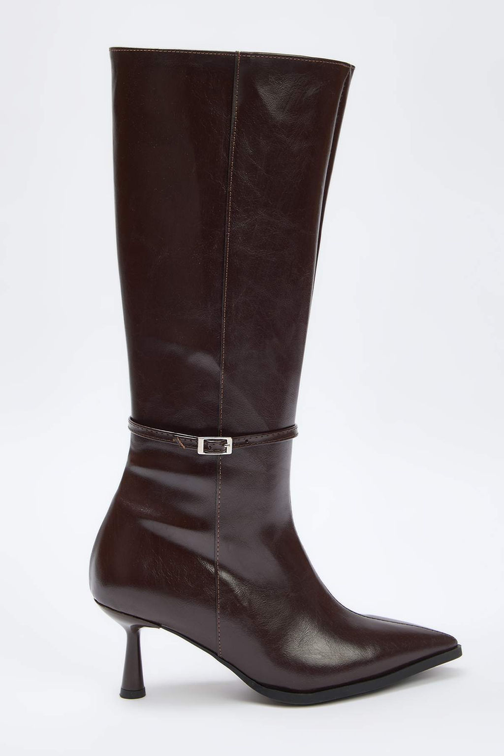 Siyah Bant Toka Detayl? Sivri Burun Ince Topuklu Cizme
TAKAW26CZ00011 - Trendyolmilla фото 13