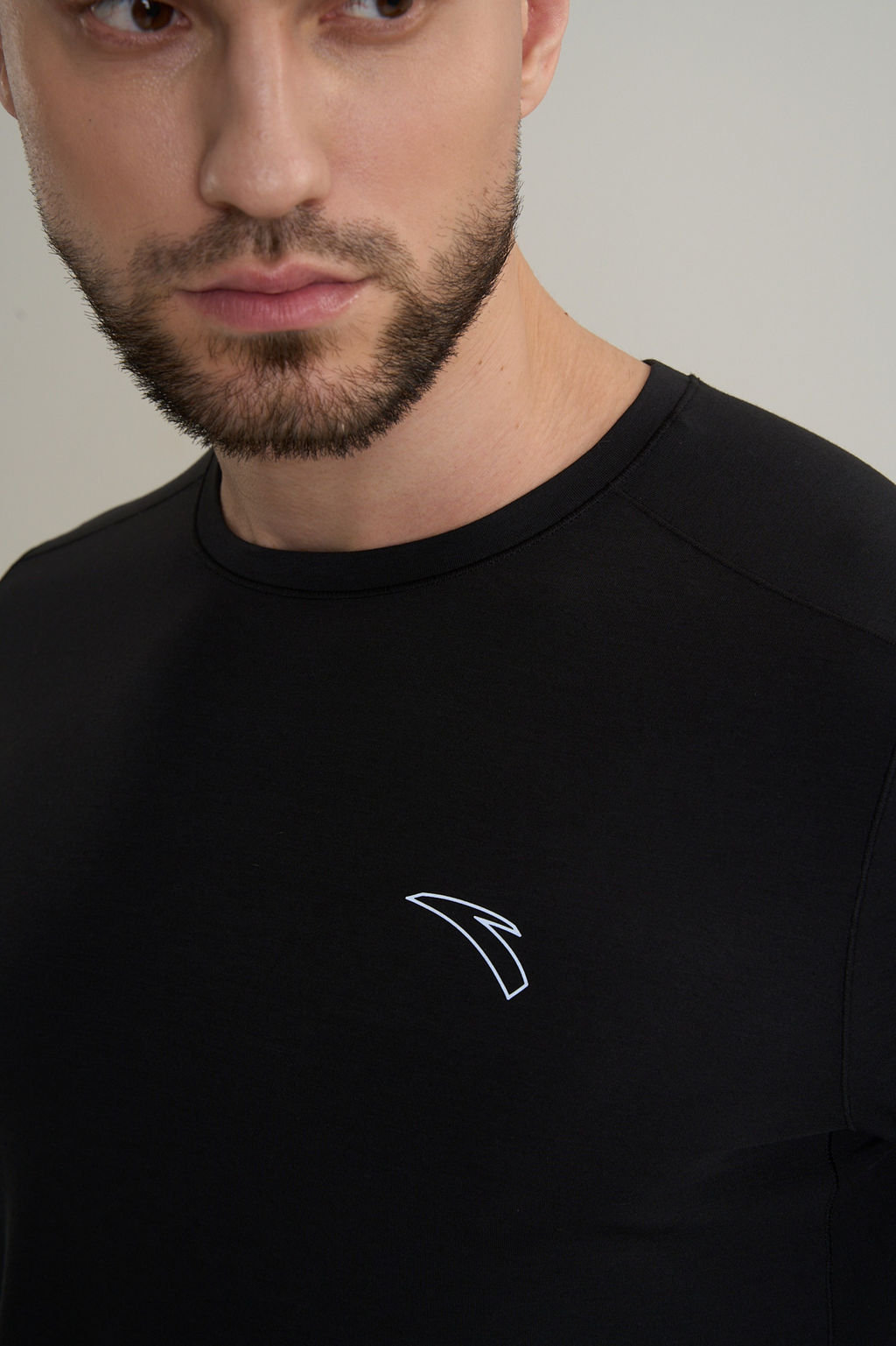 Лонгслив Черный ANTA RUNNING LS Tee  фото 8