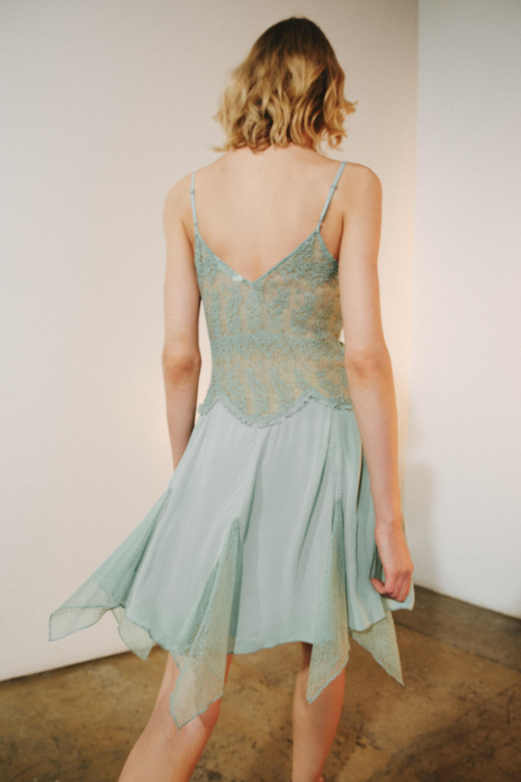 VESTIDO CORTO ENCAJE ZW COLLECTION / Azul pastel - Zara фото 3