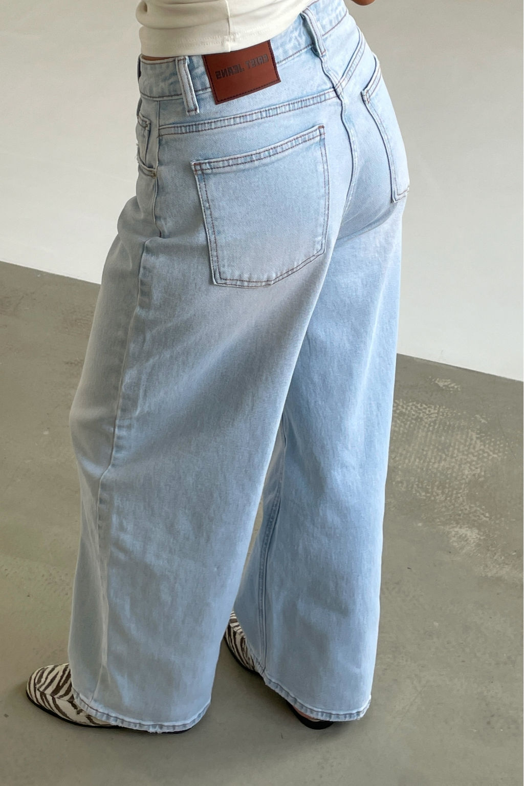 Джинсы свободные Ледяной голубой - Erist store фото 6