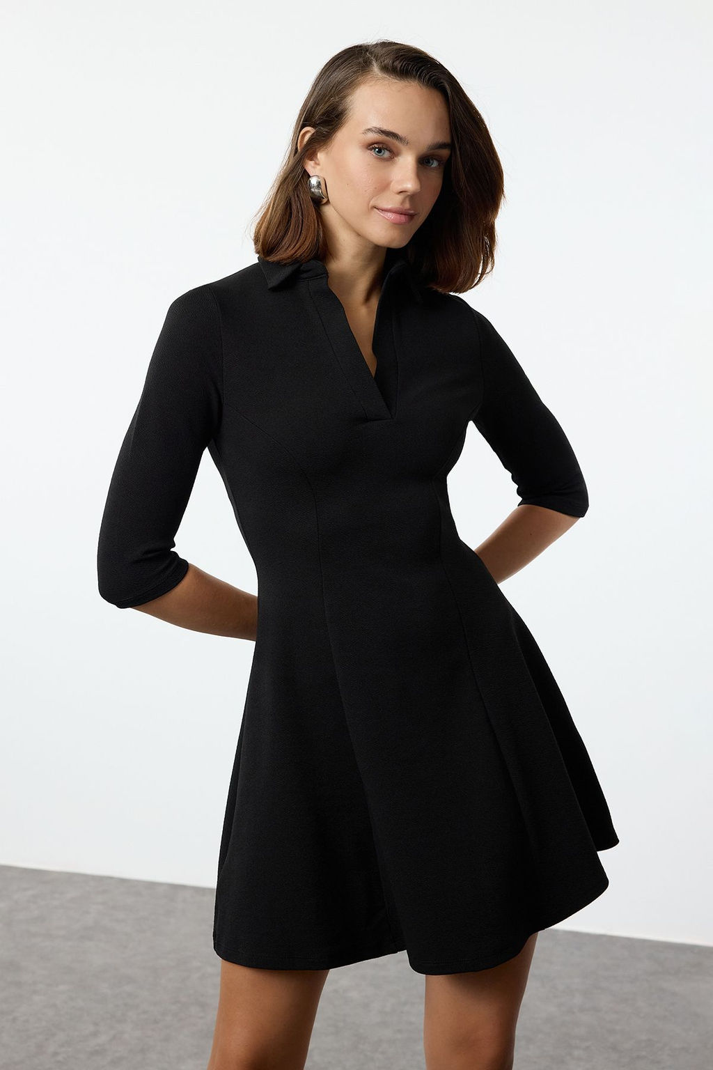 TRENDYOLMILLA K?rm?z? Polo Yaka Skater/Belden Ac?lan Mini Orme Elbise TWOAW25EL00499  фото 2