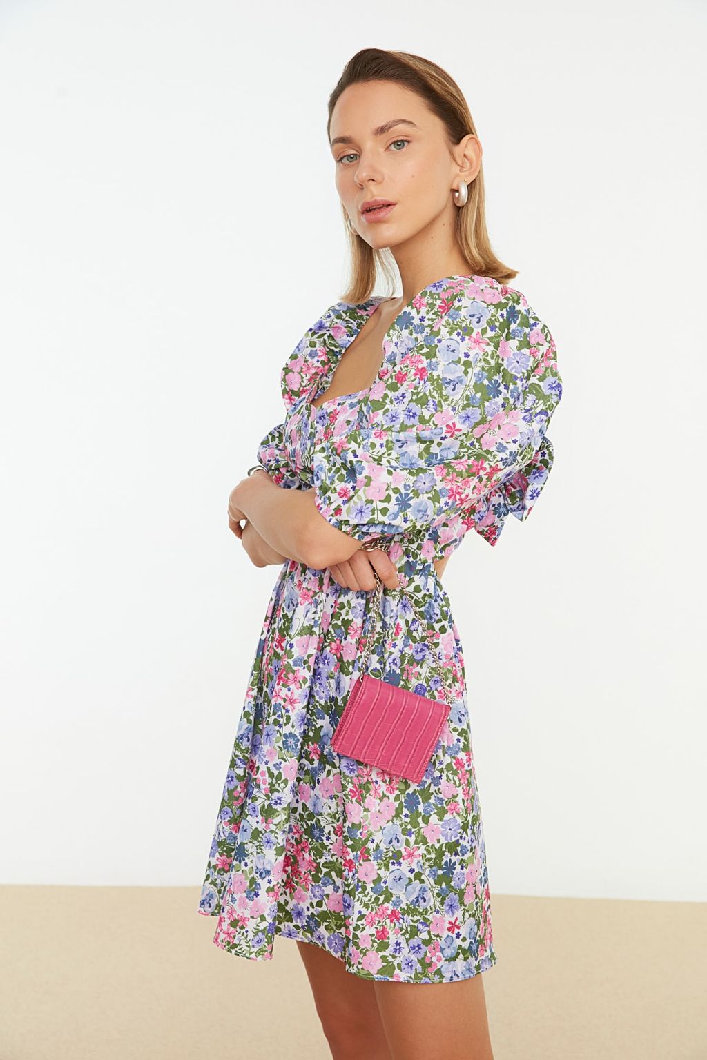 TRENDYOLMILLA Cok Renkli Cicekli Skater/Belden Ac?lan S?rt Detayl? Mini Dokuma Elbise TWOSS22EL1107  фото 8