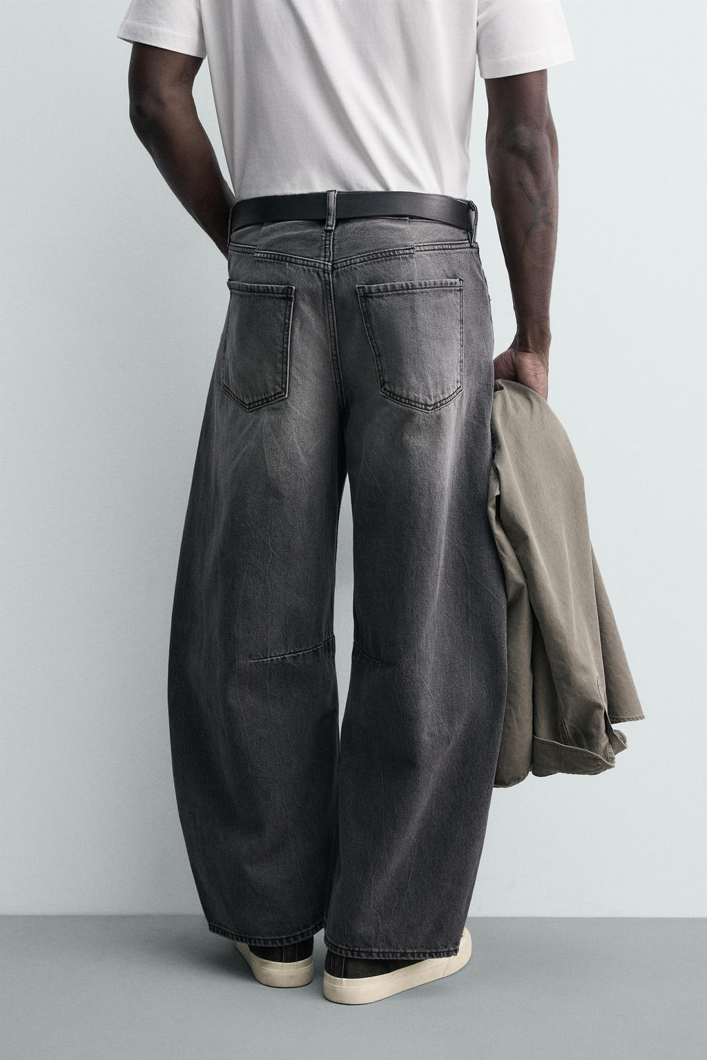 JEANS RELAXED BARREL FIT PINZAS / Gris - Zara фото 3