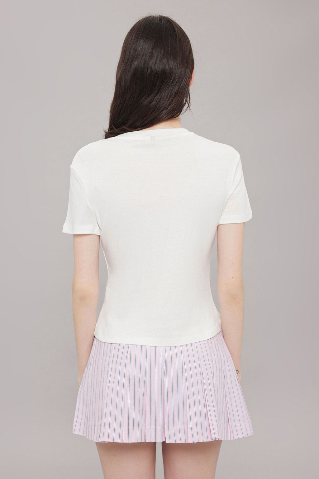 TRENDYOLMILLA Ekru Bask?l? Fitted/Vucuda Oturan Orme T-shirt TWOSS25TS00108  фото 4