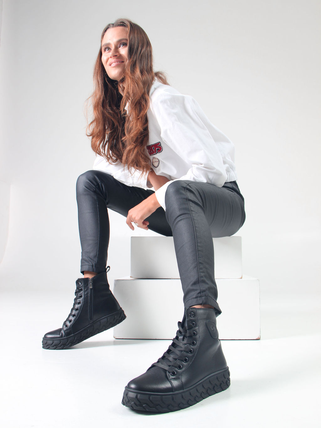 Ботинки 214.icebergbl.Black/Байка