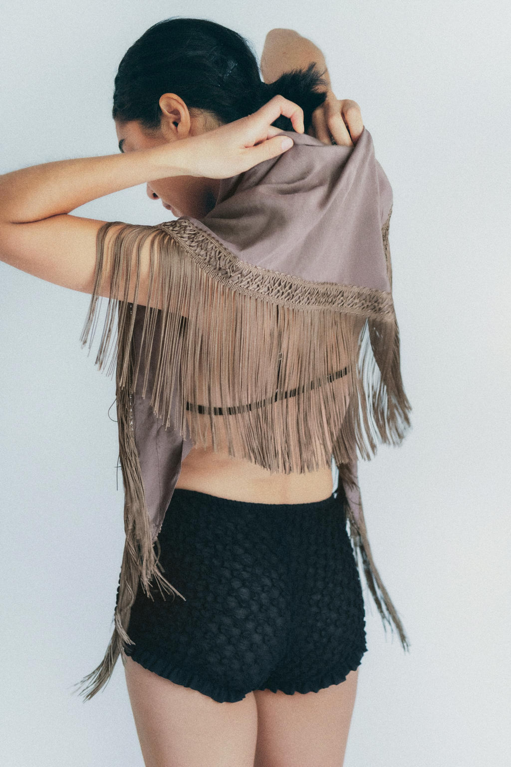 SCARF WITH VISCOSE AND FRINGING - Zara фото 3