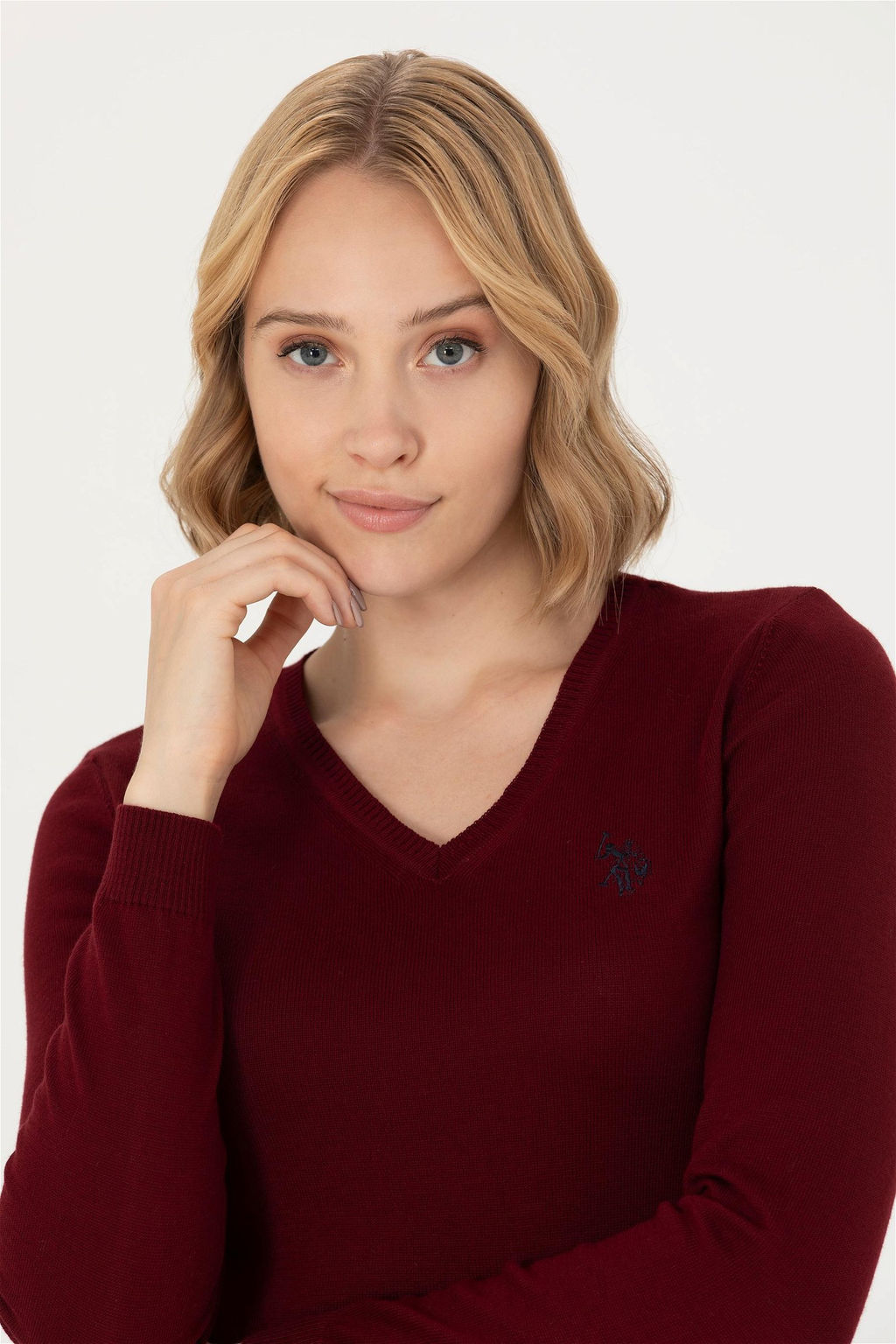 U. S. Polo Assn Женский бордовый базовый свитер с v-образным вырезом - U.s. polo assn фото 9