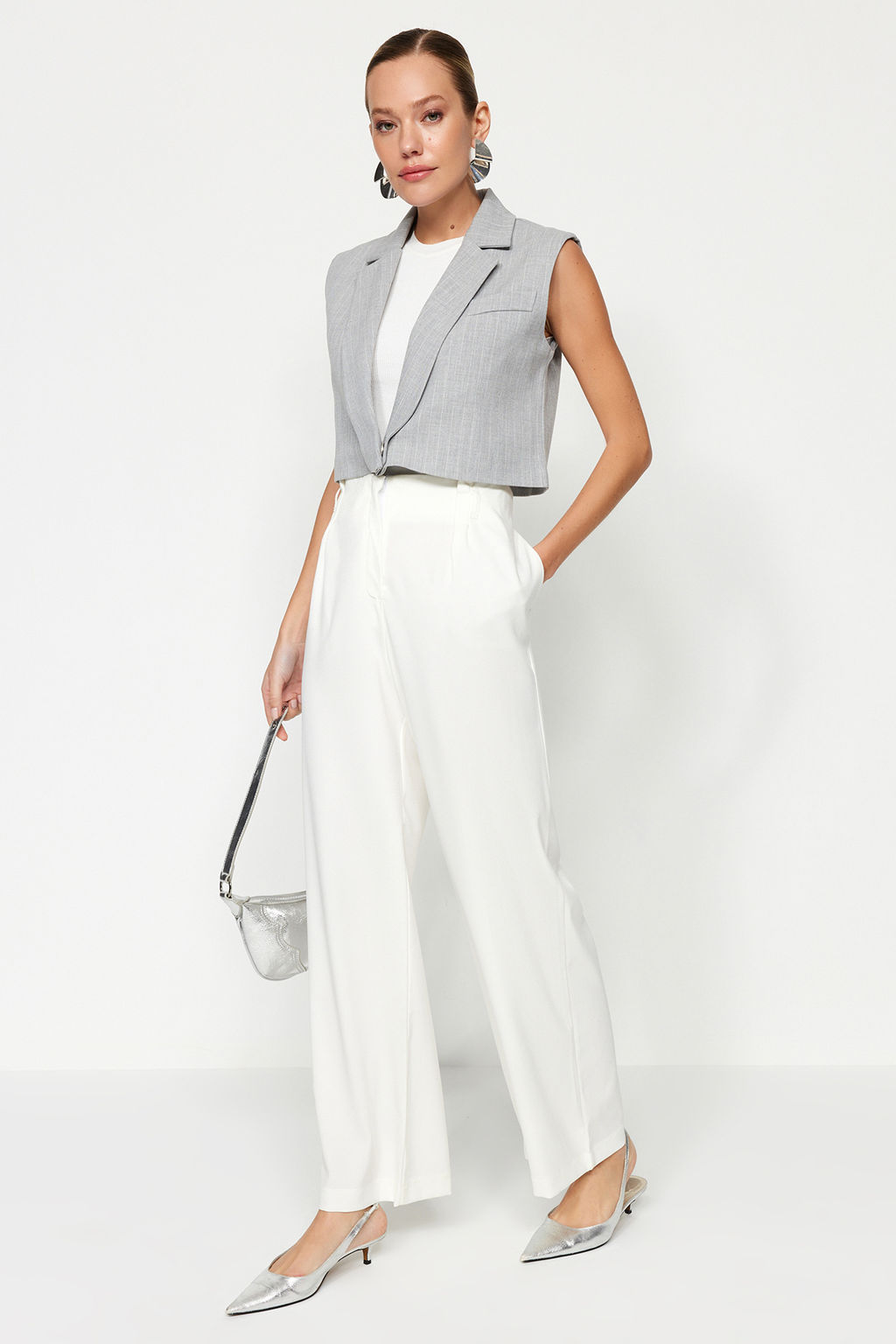 TRENDYOLMILLA Ekru Yuksek Bel Wide Leg Genis Paca Dokuma Pantolon TWOAW24PL00332