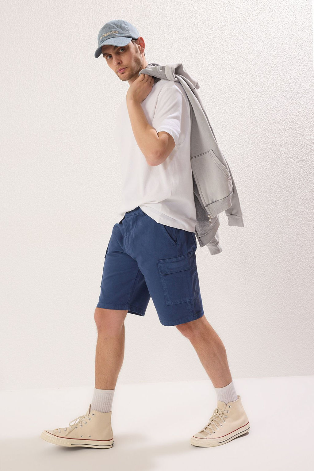 TRENDYOL MAN Tas Rahat Kesim Kargo Cepli Denim Kot Sort & Bermuda TMNSS23SR00065 - Trendyolmilla фото 2