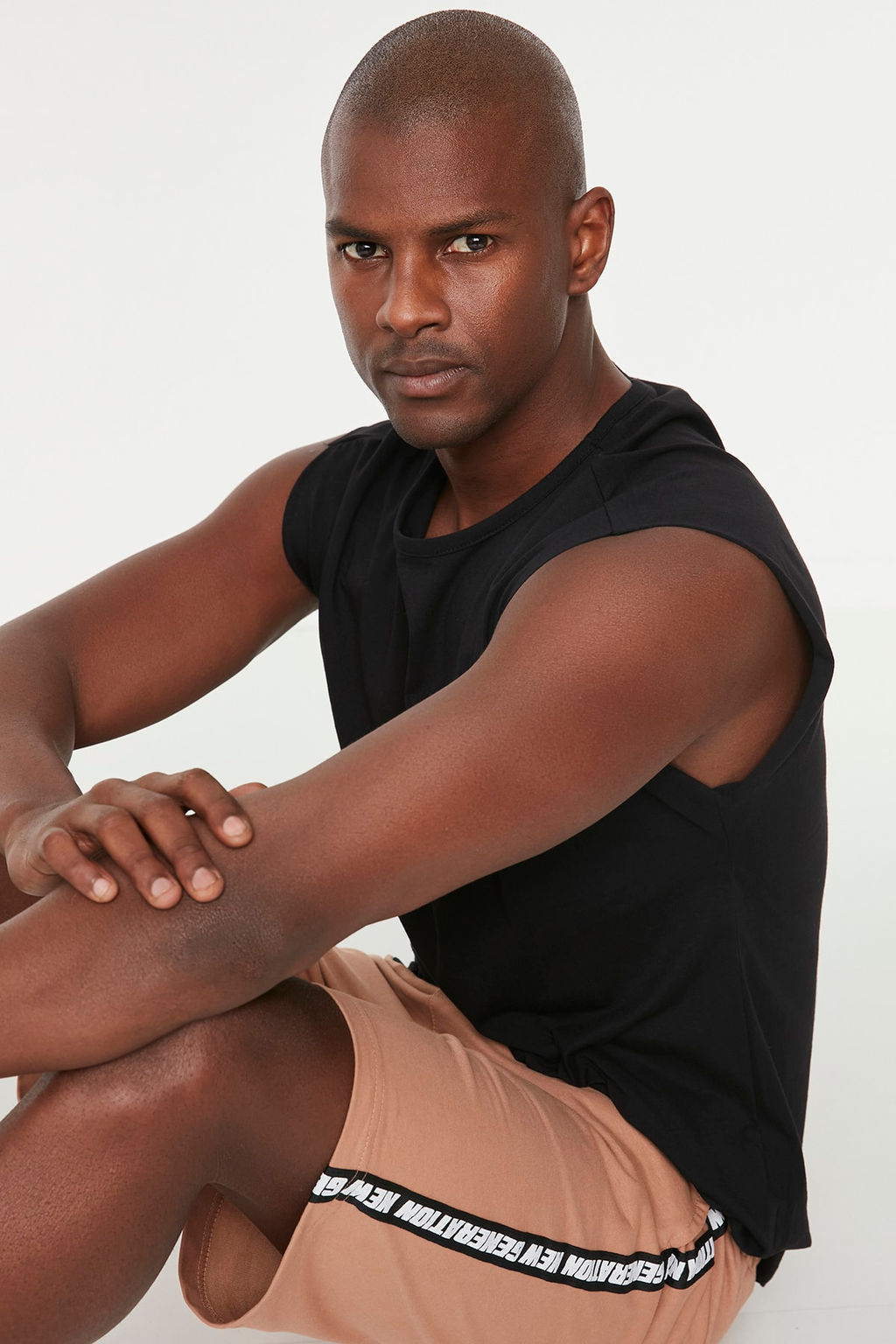 Siyah Basic Regular/Normal Kesim %100 Pamuk Kolsuz Atlet/T-Shirt TMNSS20AL0067