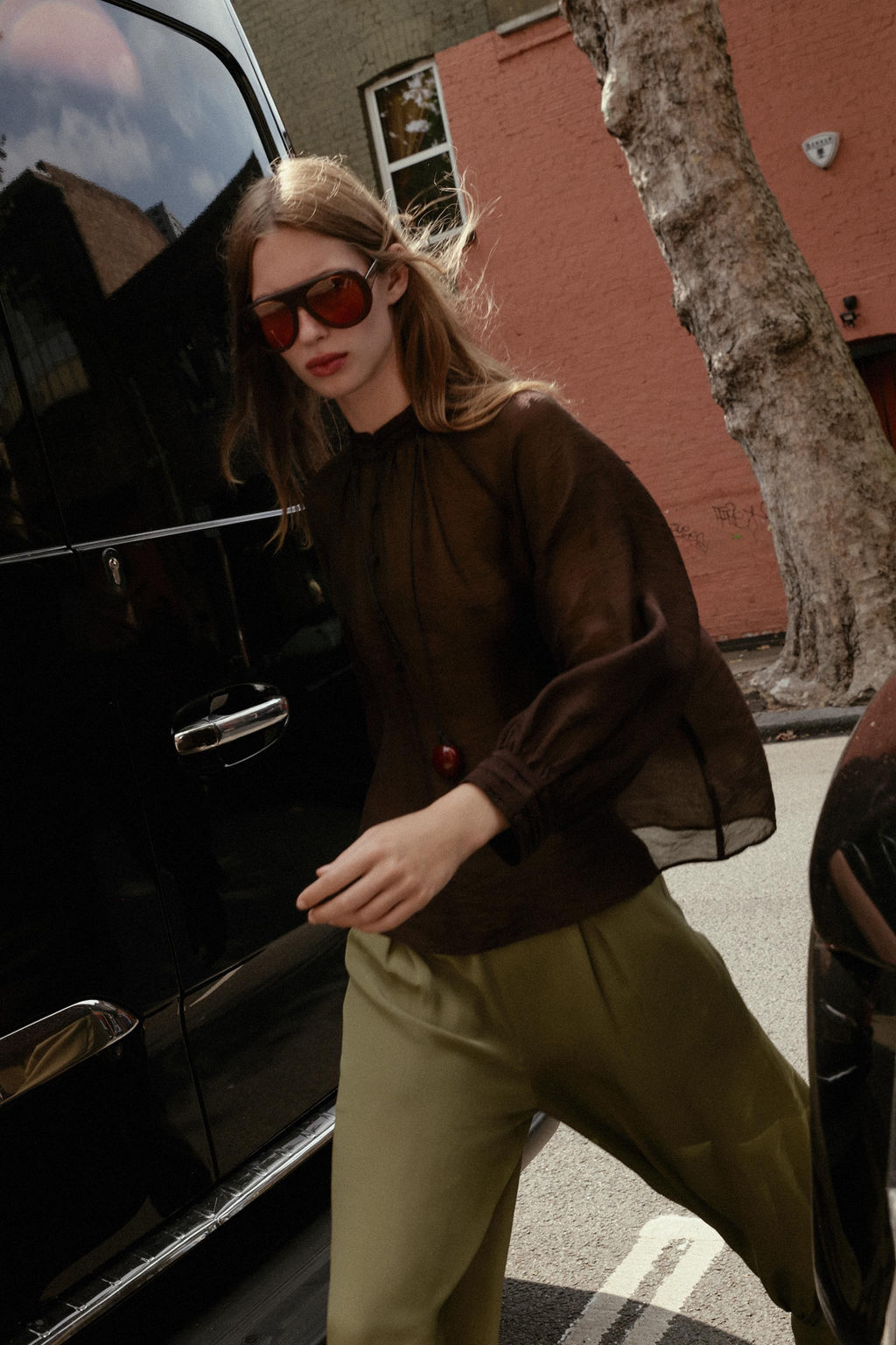 SEMI-SHEER PUFF SLEEVE BLOUSE - Zara фото 6