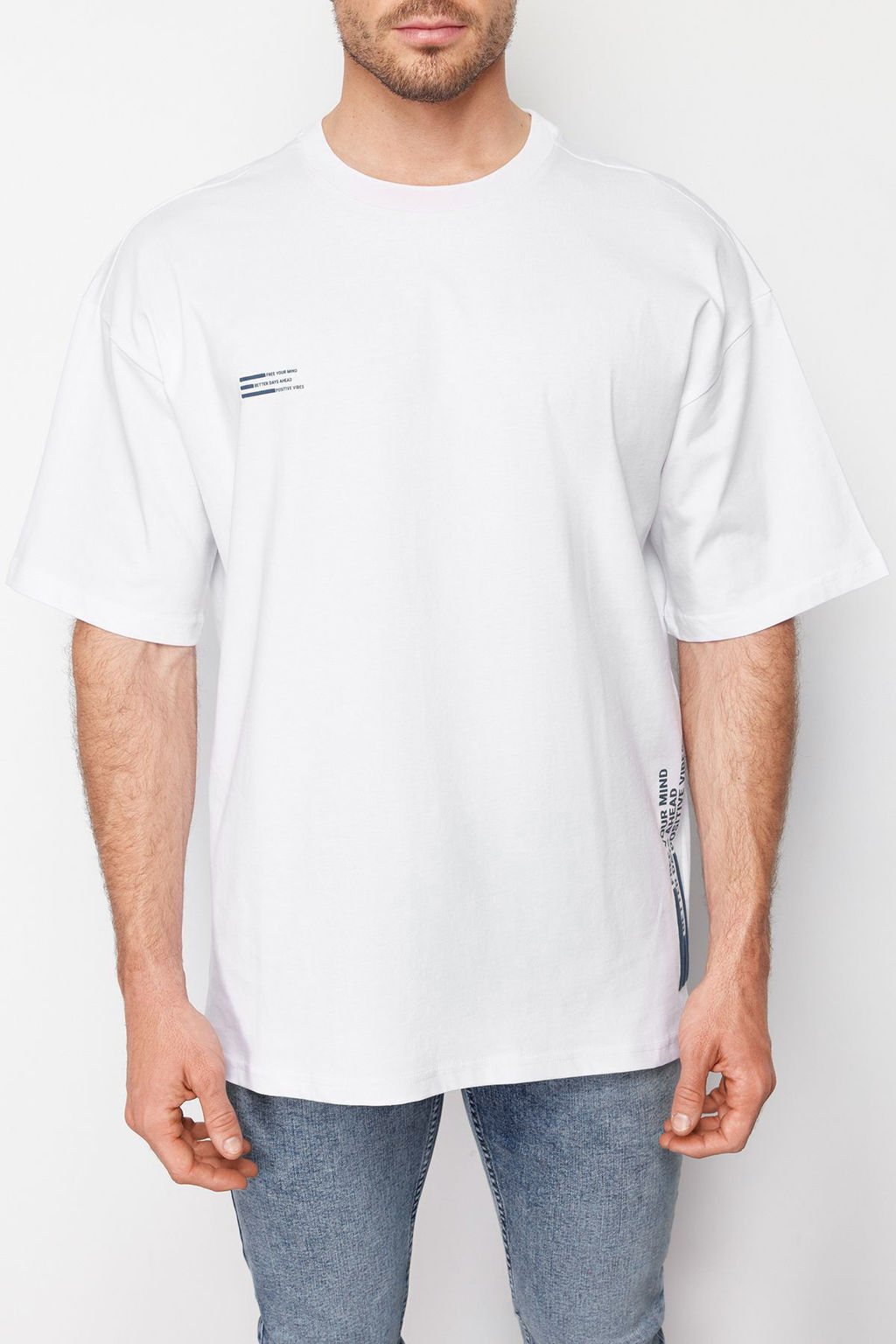 TRENDYOL MAN Beyaz Oversize Yaz? Bask?l? %100 Pamuklu T-Shirt TMNSS24TS00075 - Trendyolmilla фото 3