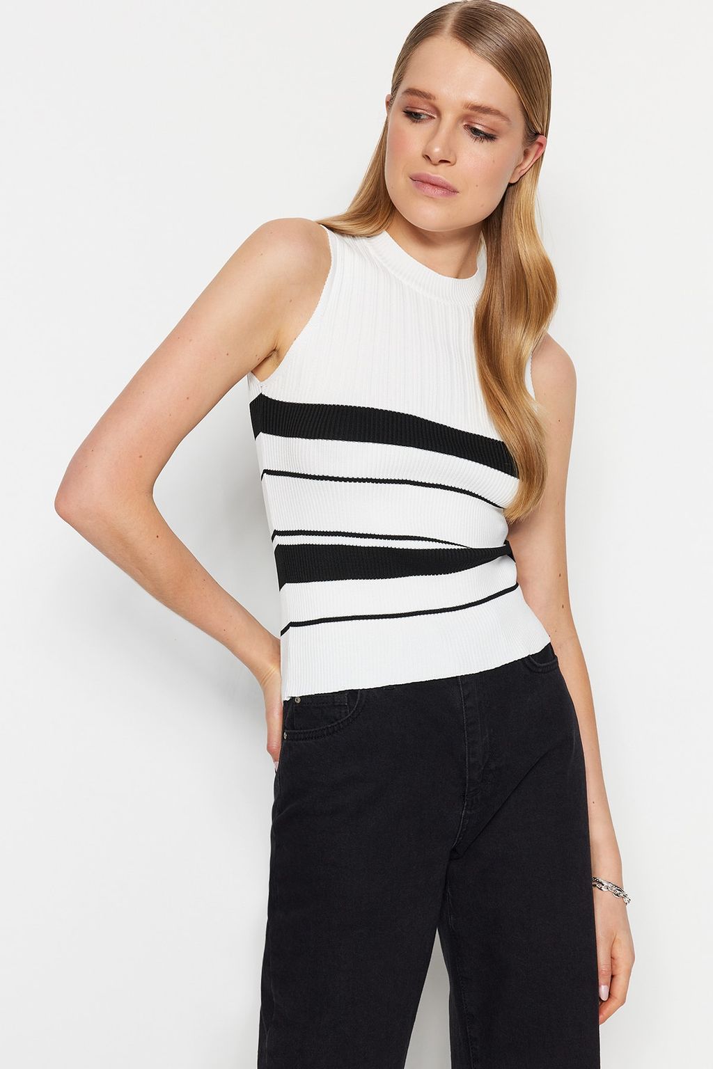 Trendyolmilla Ekru*001 Triko Ince Bluz TWOSS21BZ0370