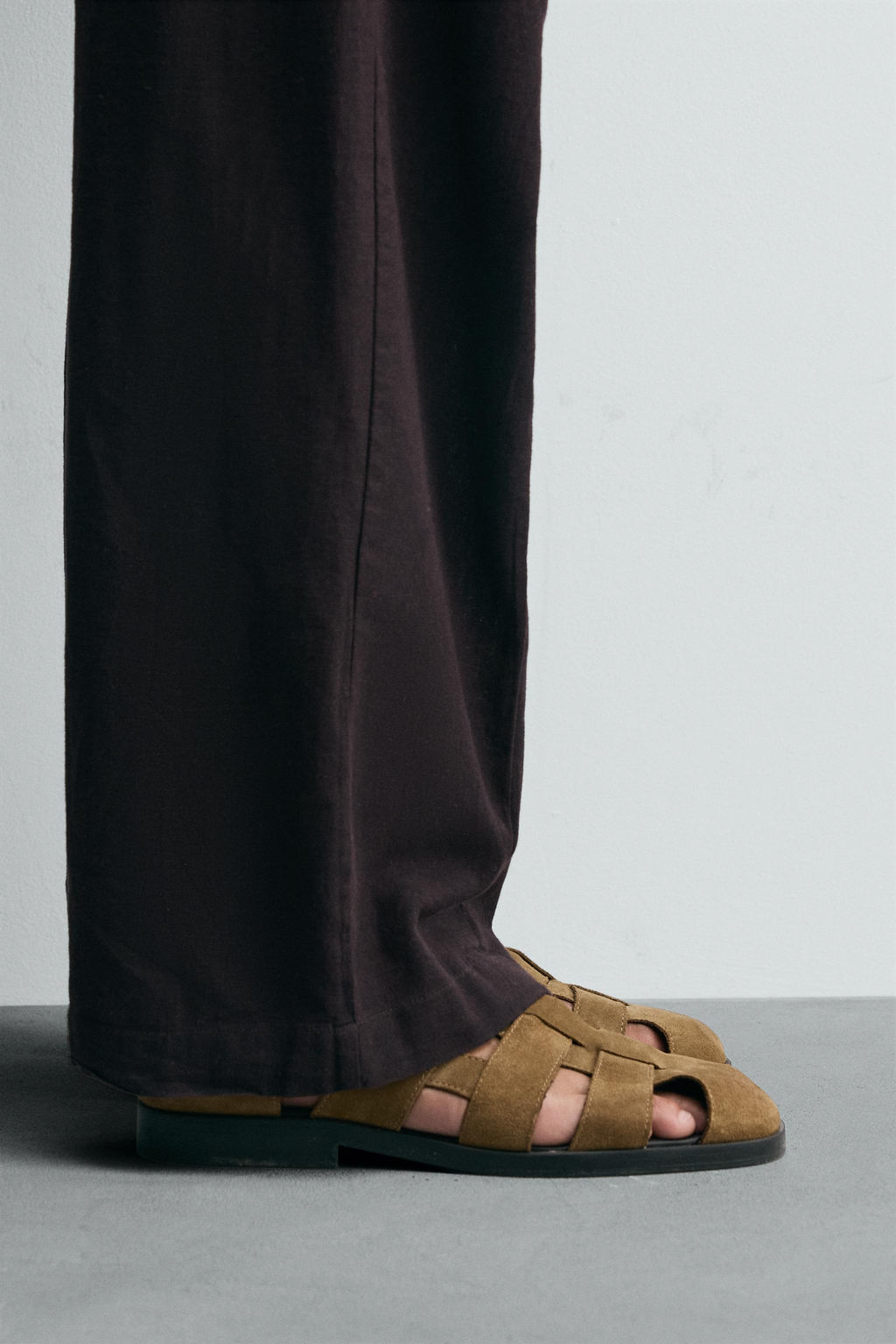 LIMITED EDITION LEATHER CAGE SANDALS