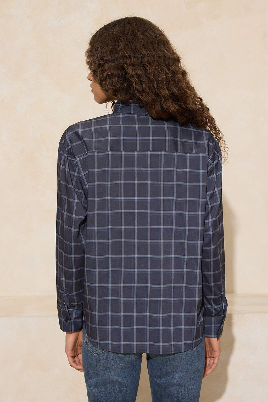 Cok Renkli-Kahverengi Ekose Fular Detayl? Oversize/Genis Kal?p Gomlek TWOSS26GO00009 - Trendyolmilla фото 8