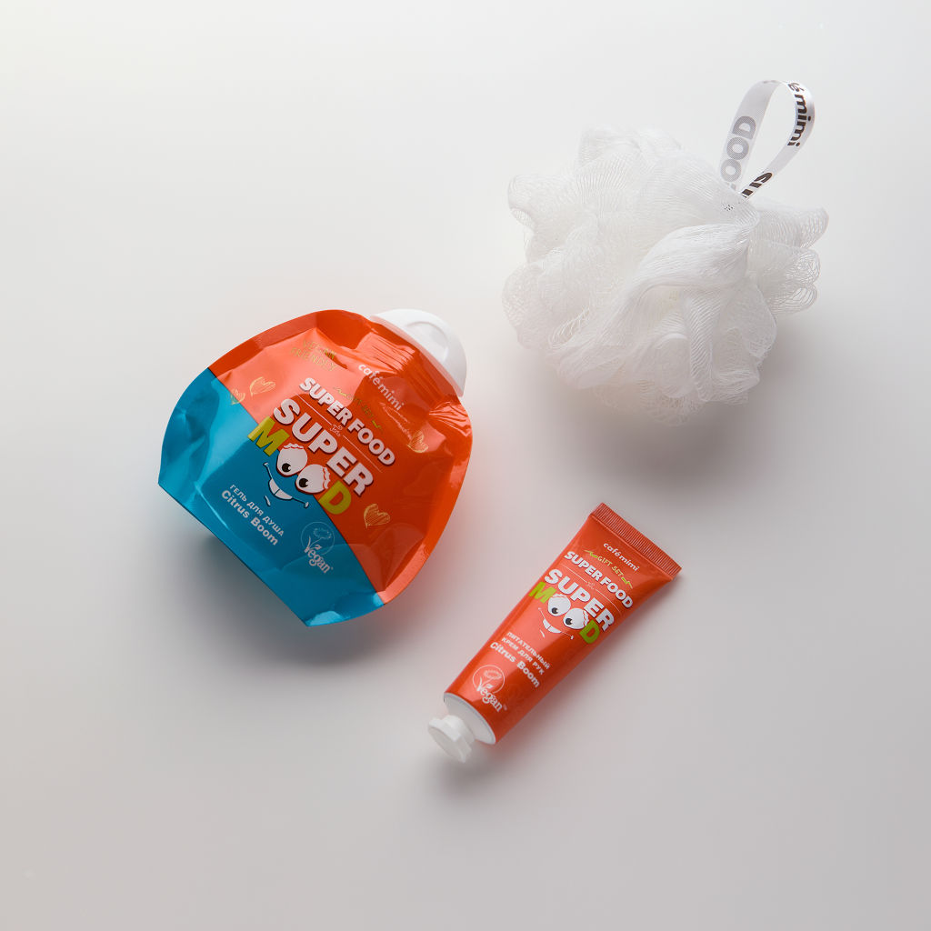 CAFE MIMI Подарочный набор CITRUS BOOM (гель для душа + мочалка + крем для рук) 135г - Кафе красоты фото 2