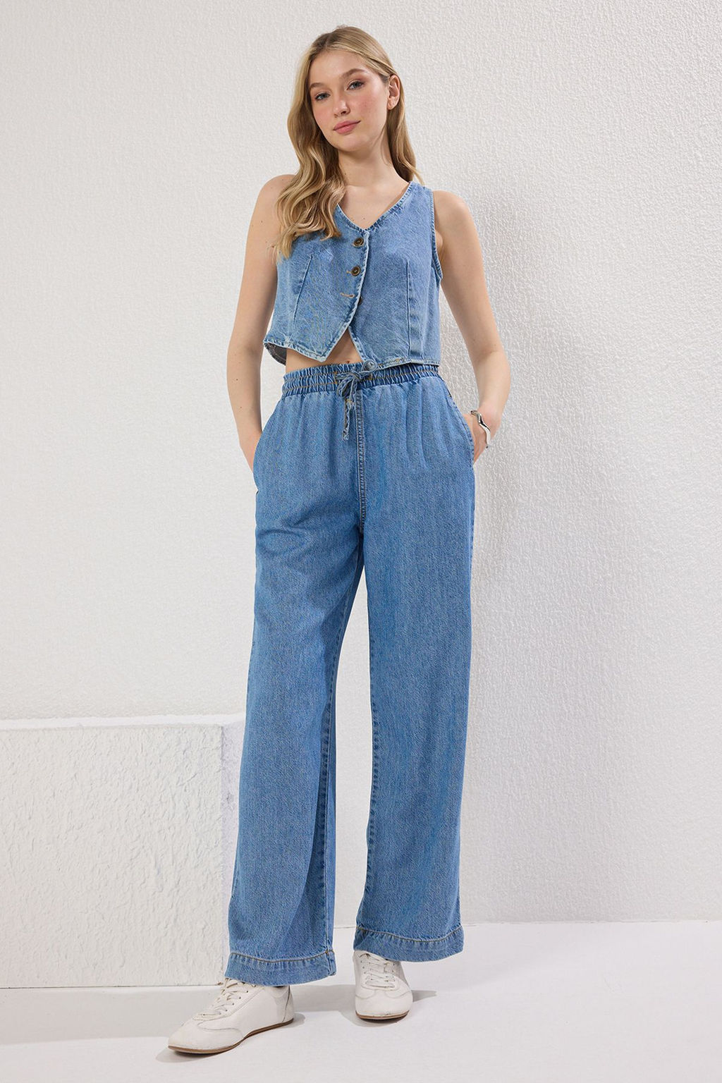 Mavi More Sustainable Beli Lastikli Normal Bel Wide Leg Jeans TWOSS25JE00224 - Trendyolmilla фото 2