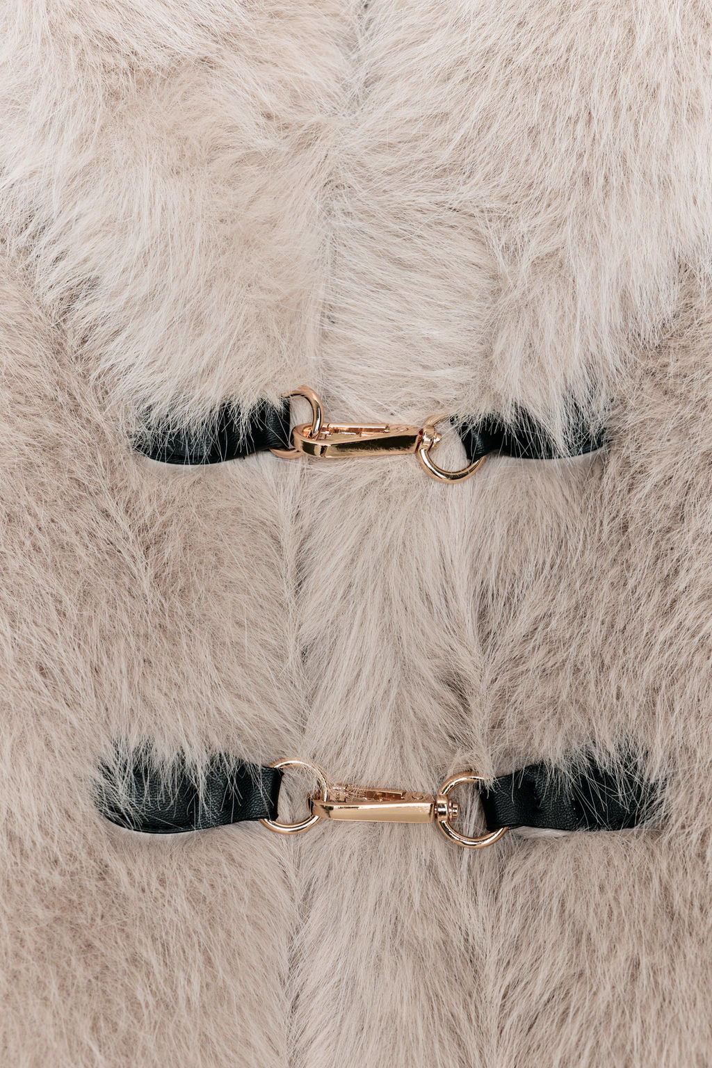 SHORT FAUX FUR COAT WITH TOGGLES - Zara фото 9