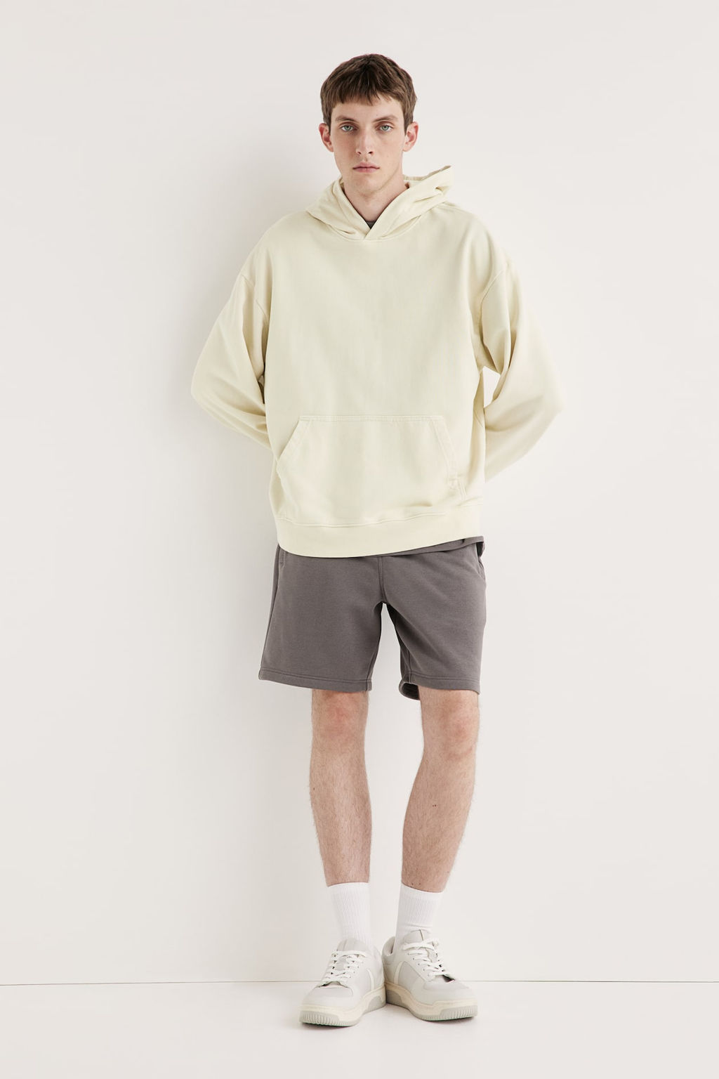 Sudadera lavada con capucha Loose Fit - H&m фото 2