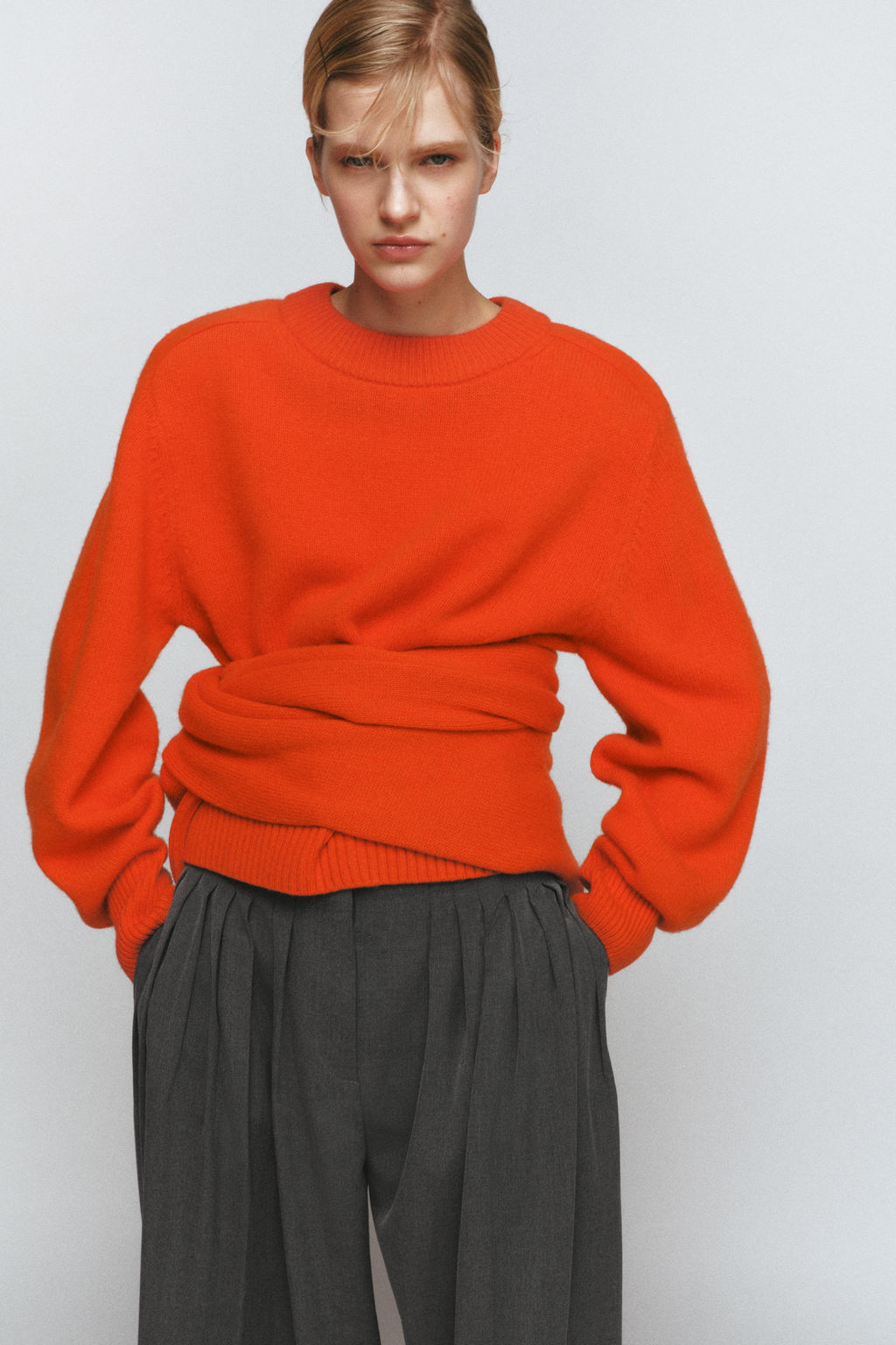 100% WOOL JUMPER WITH SHOULDER PADS - Zara фото 11