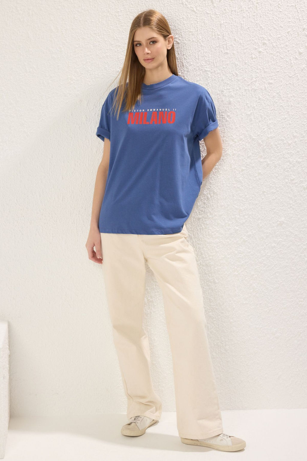 TRENDYOLMILLA Beyaz %100 Pamuk Bask?l? Oversize/Genis Kal?p Bisiklet Yaka Orme T-Shirt TWOSS24TS00066  фото 9