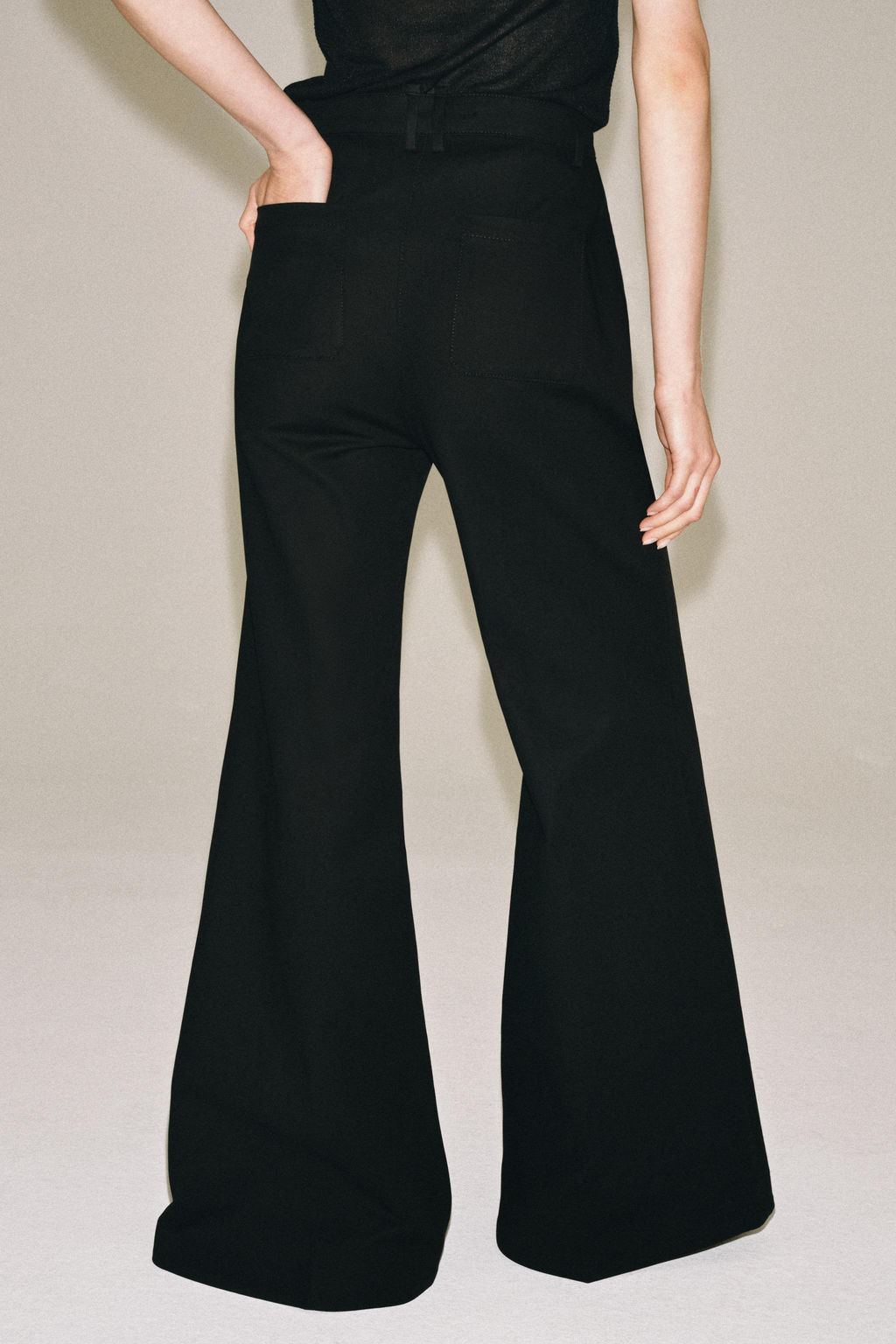 PANTAL?N FLARE ZW COLLECTION / Negro - Zara фото 3