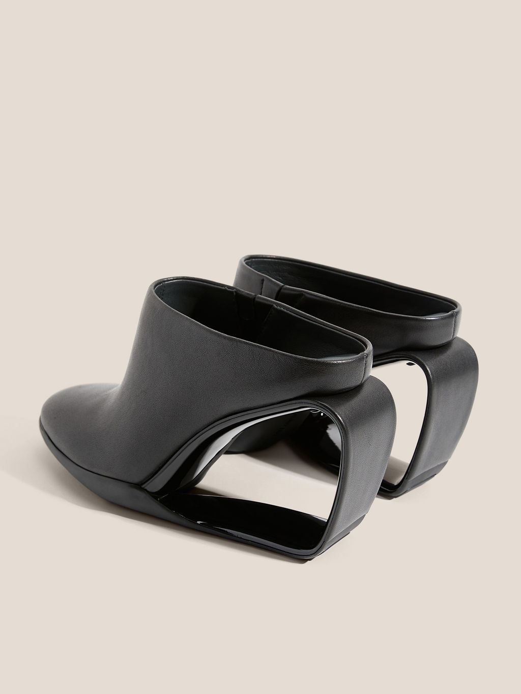 Ботильоны UNITED NUDE Mobius Mule Hi Артикул 4638775, черный